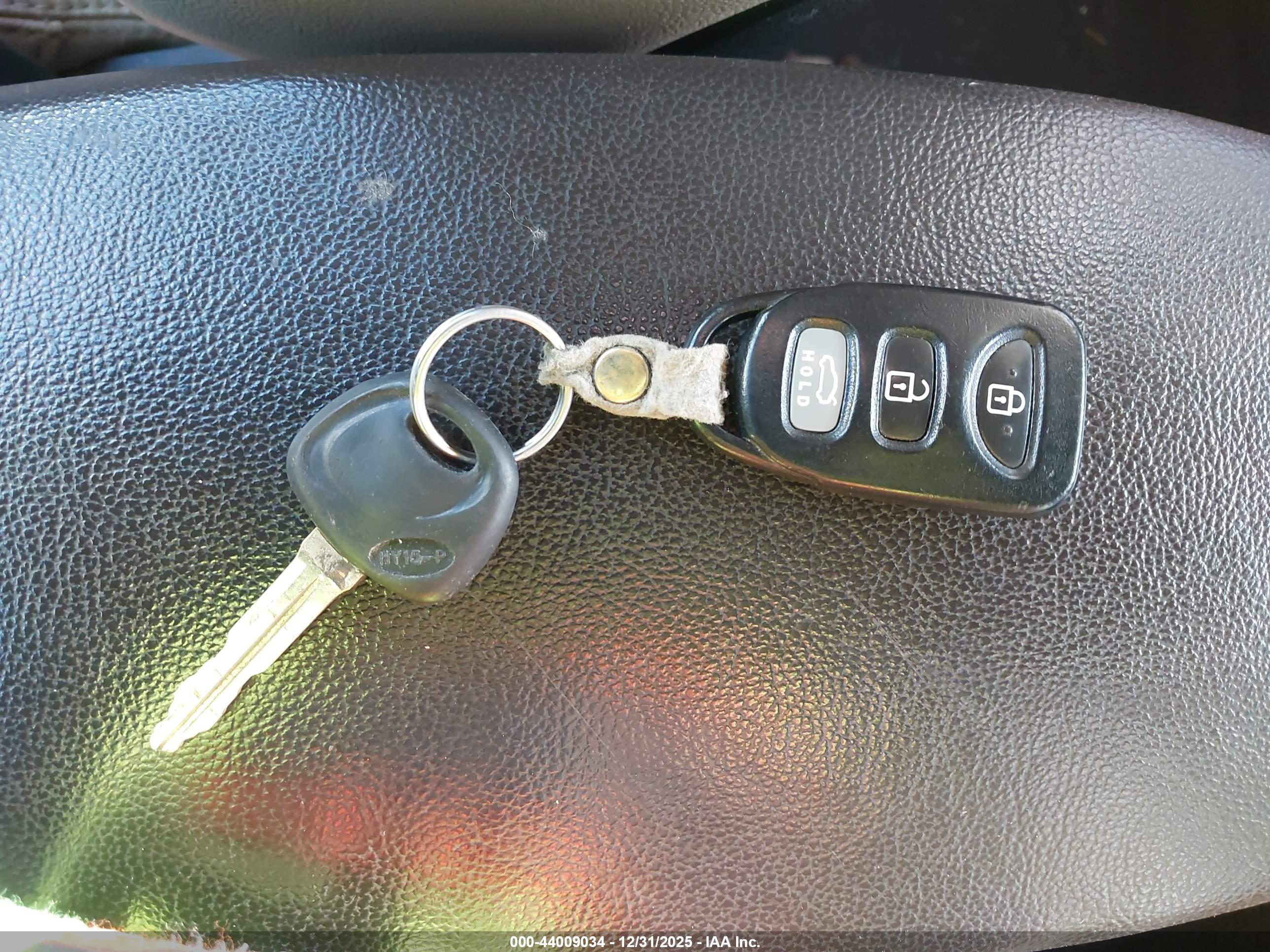 HYUNDAI ELANTRA image 11