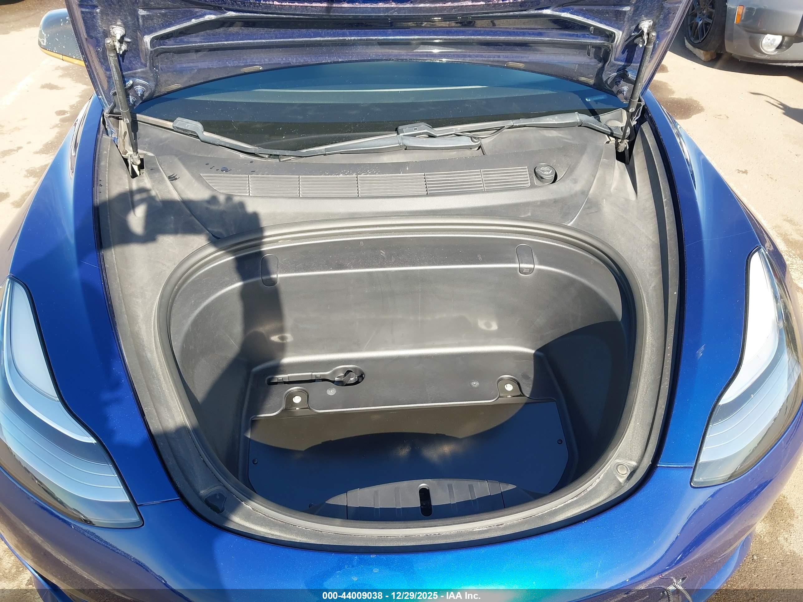 TESLA MODEL image 10