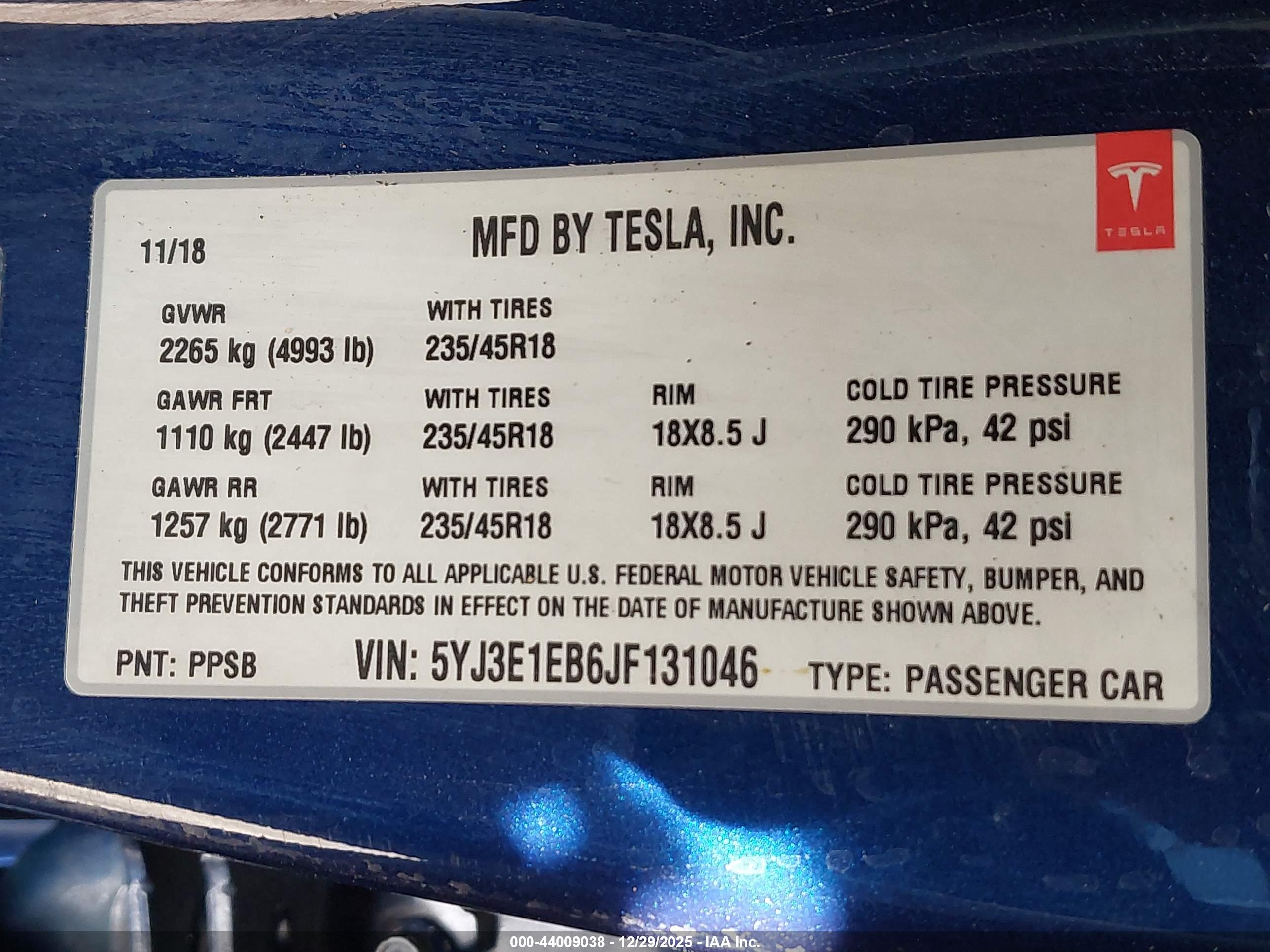 TESLA MODEL image 9