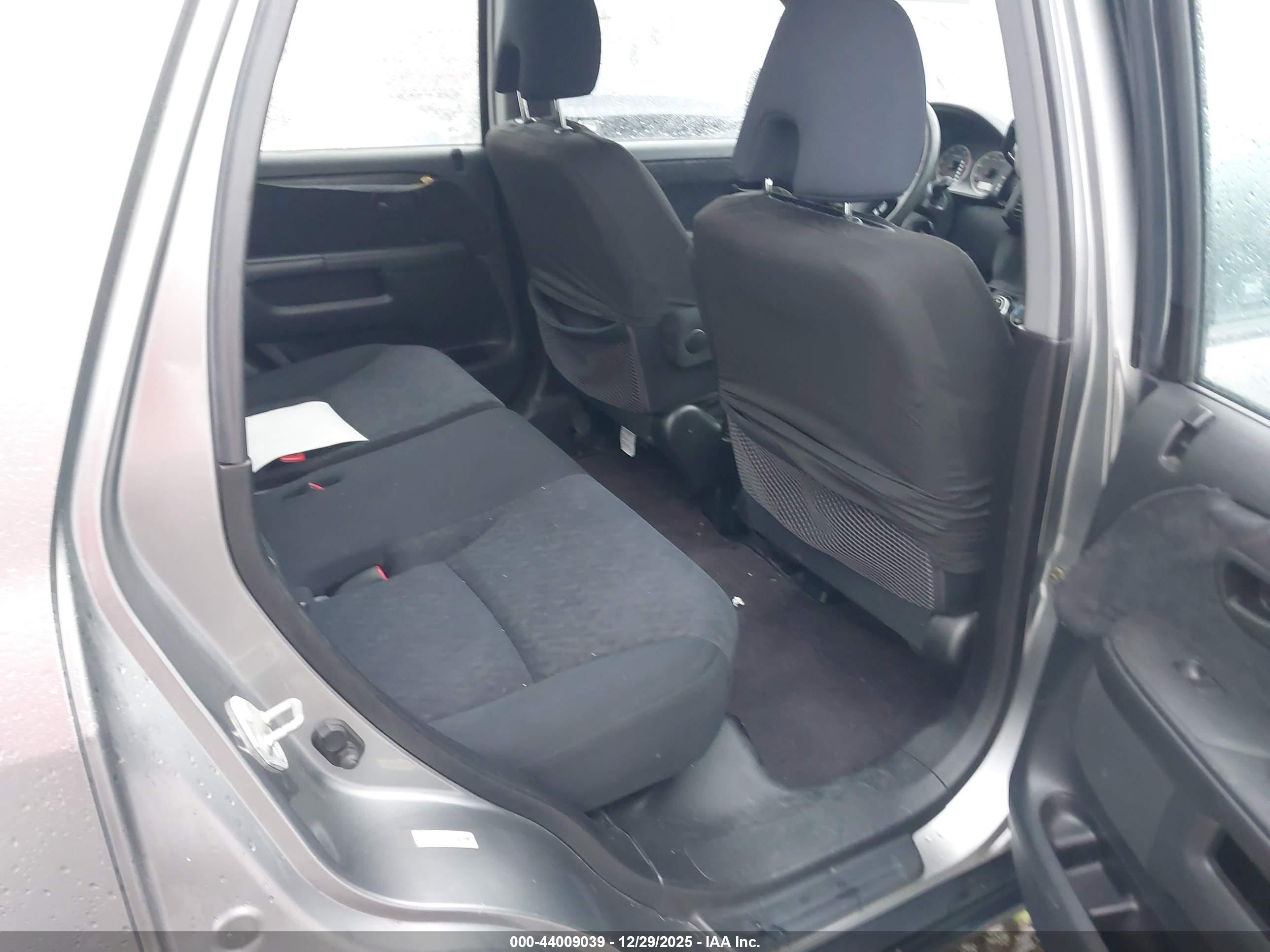 HONDA CR-V image 8