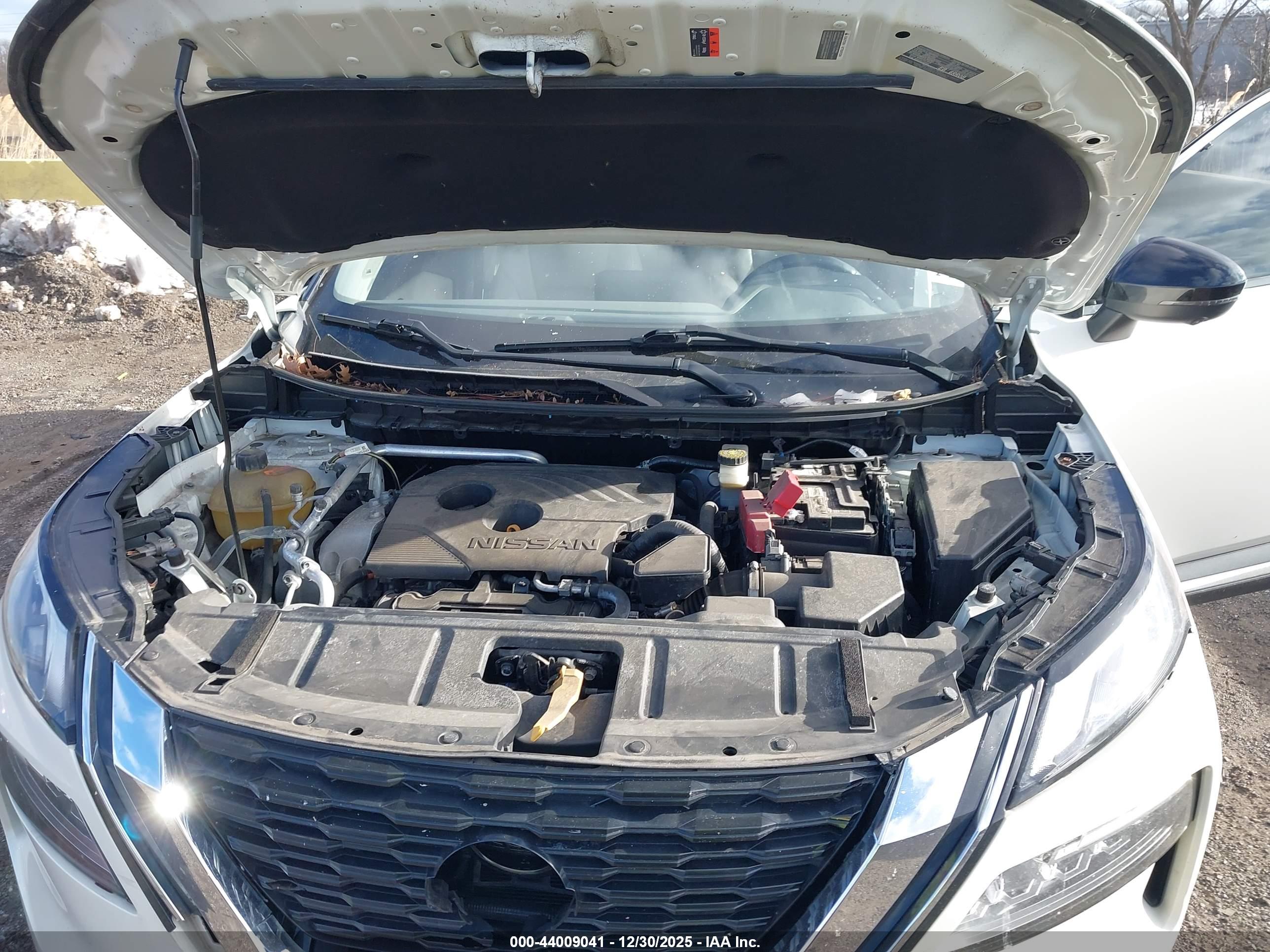 NISSAN ROGUE image 10