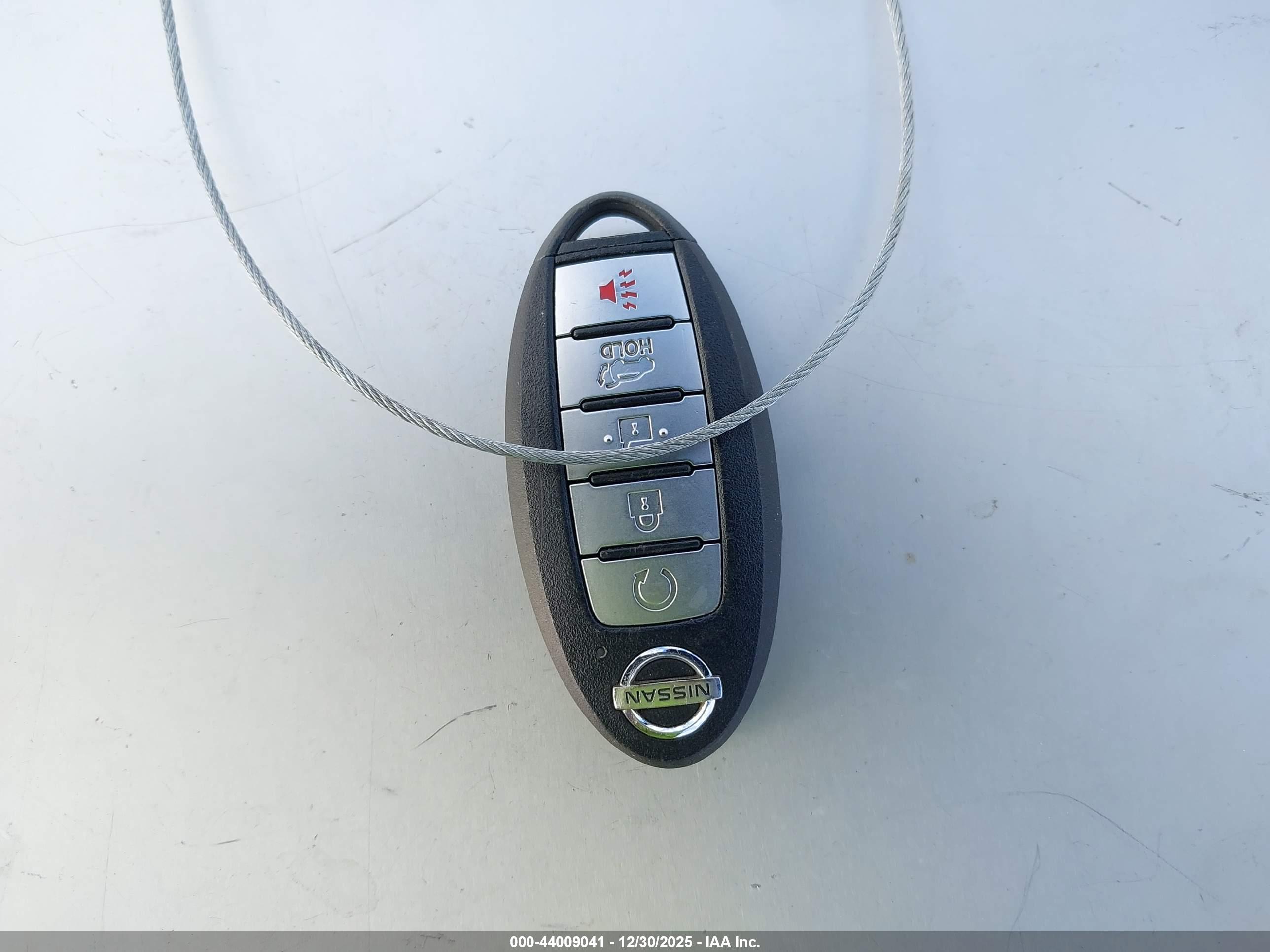 NISSAN ROGUE image 11