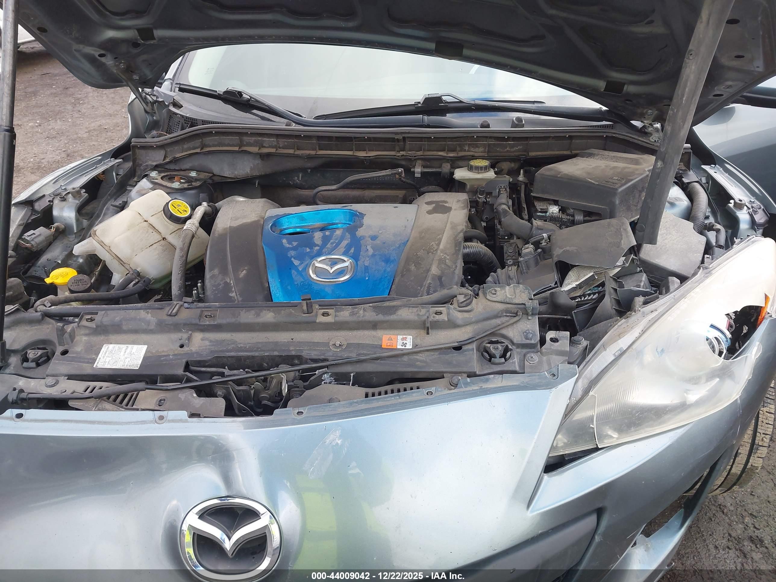 MAZDA MAZDA3 image 10