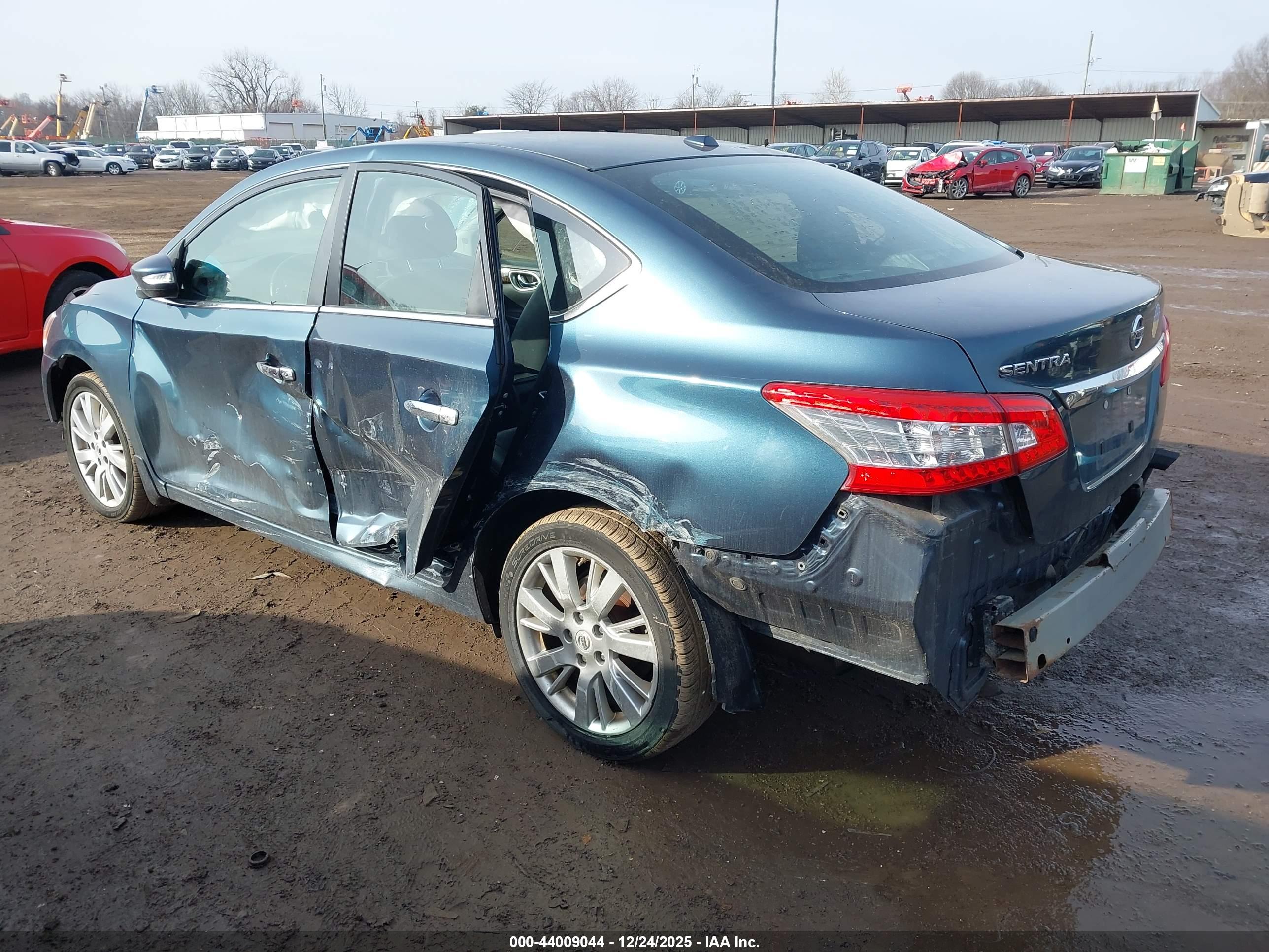NISSAN SENTRA image 3