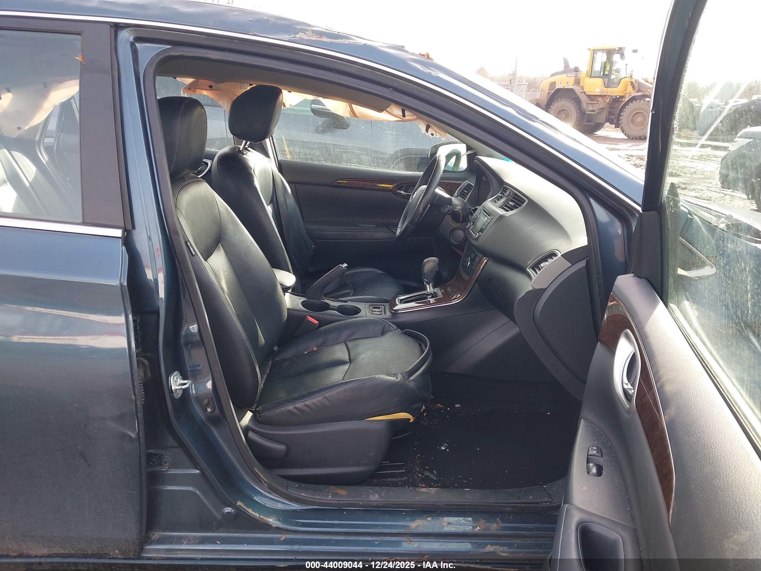 NISSAN SENTRA image 5