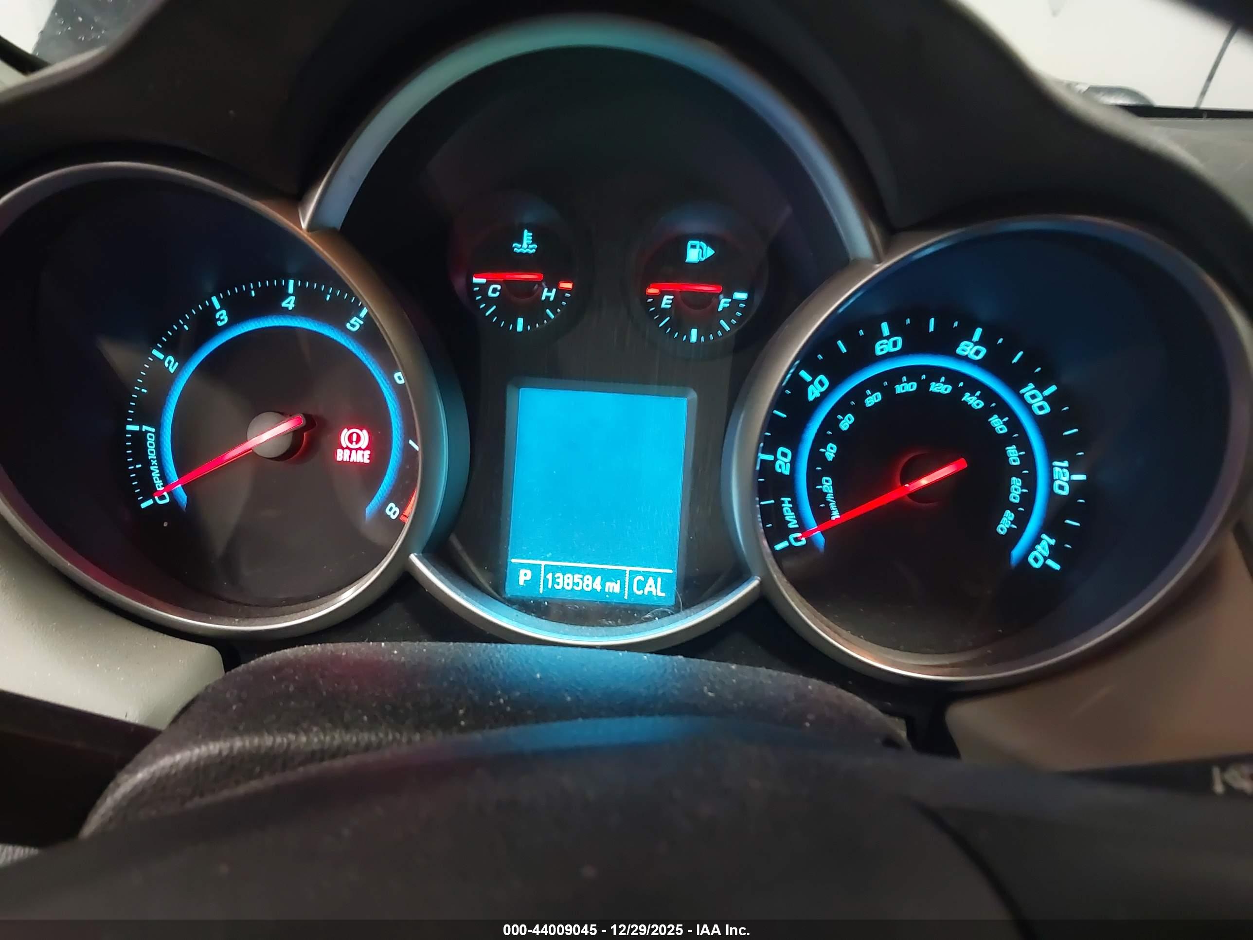 CHEVROLET CRUZE image 7