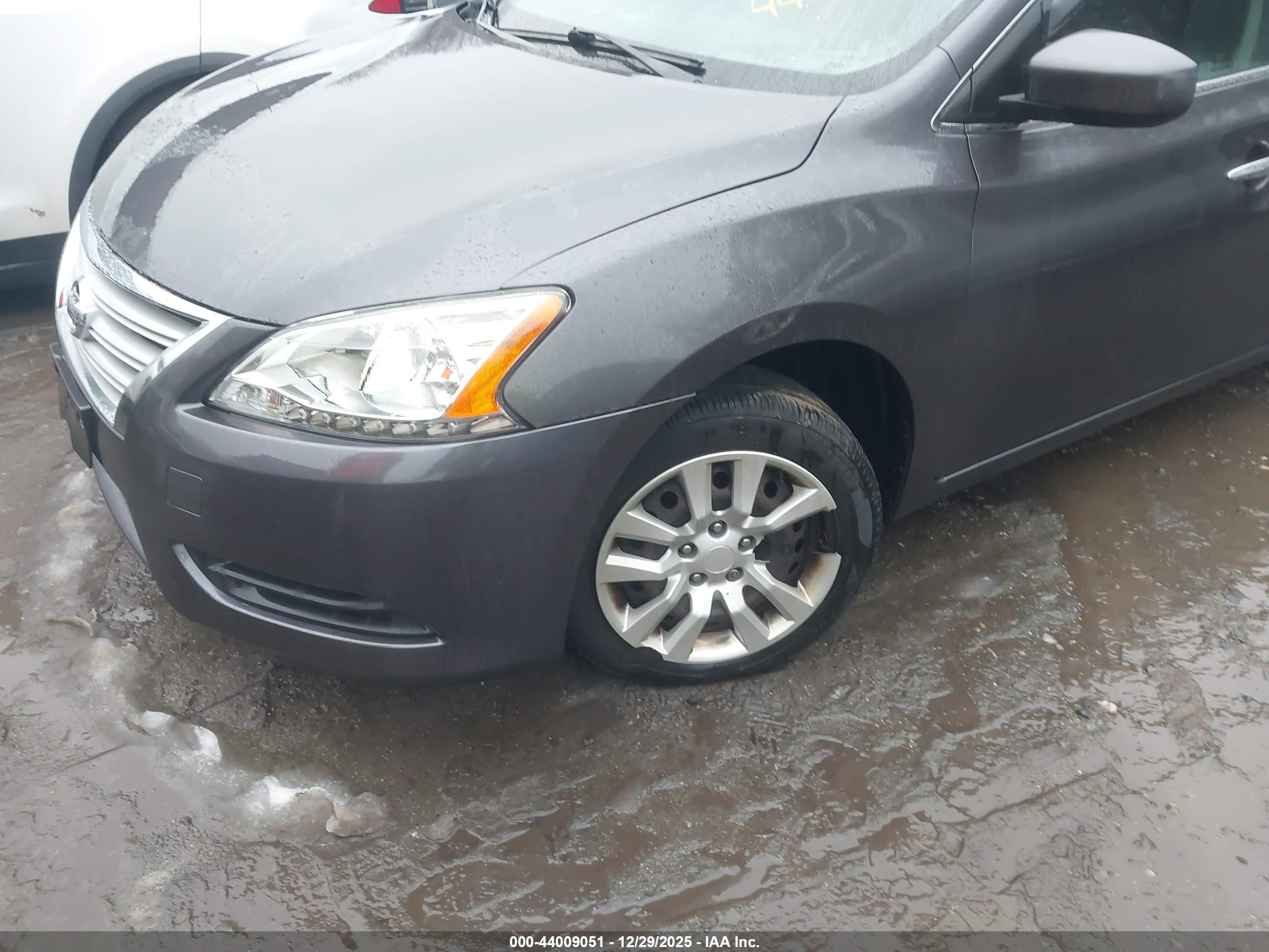 NISSAN SENTRA image 2