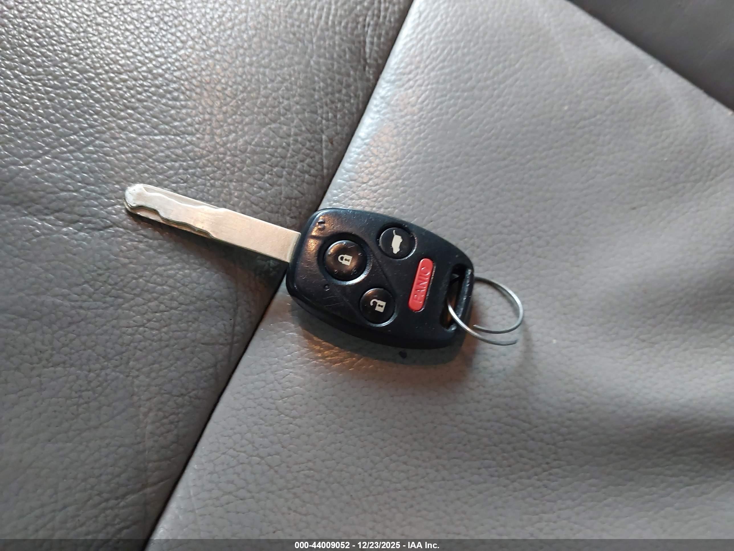 HONDA PILOT image 11