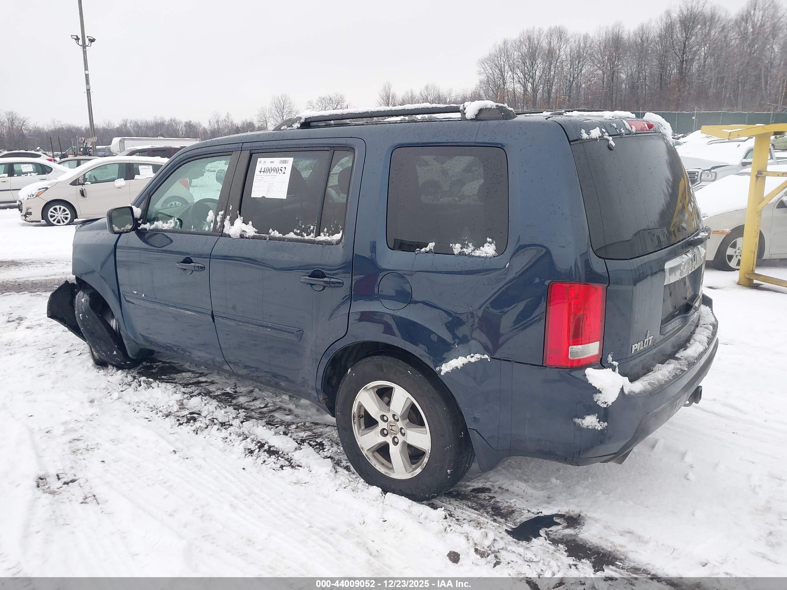 HONDA PILOT image 3