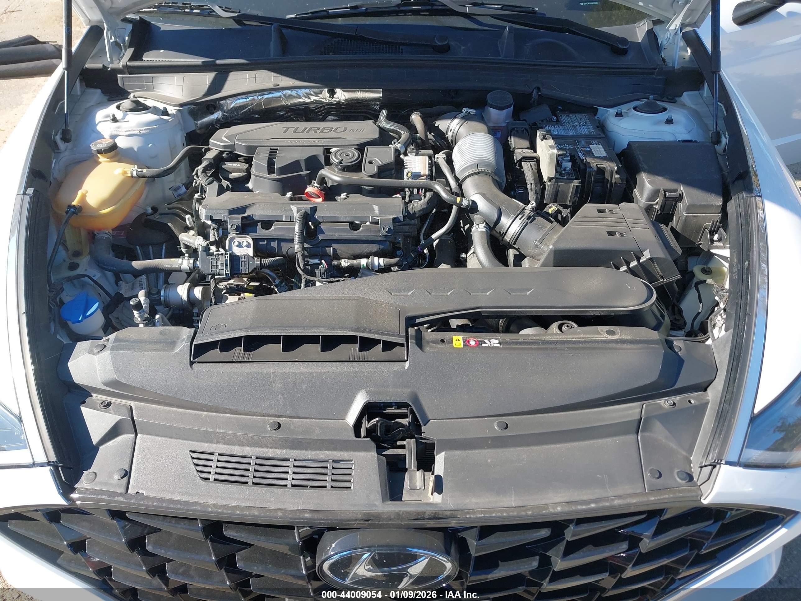 HYUNDAI SONATA image 10