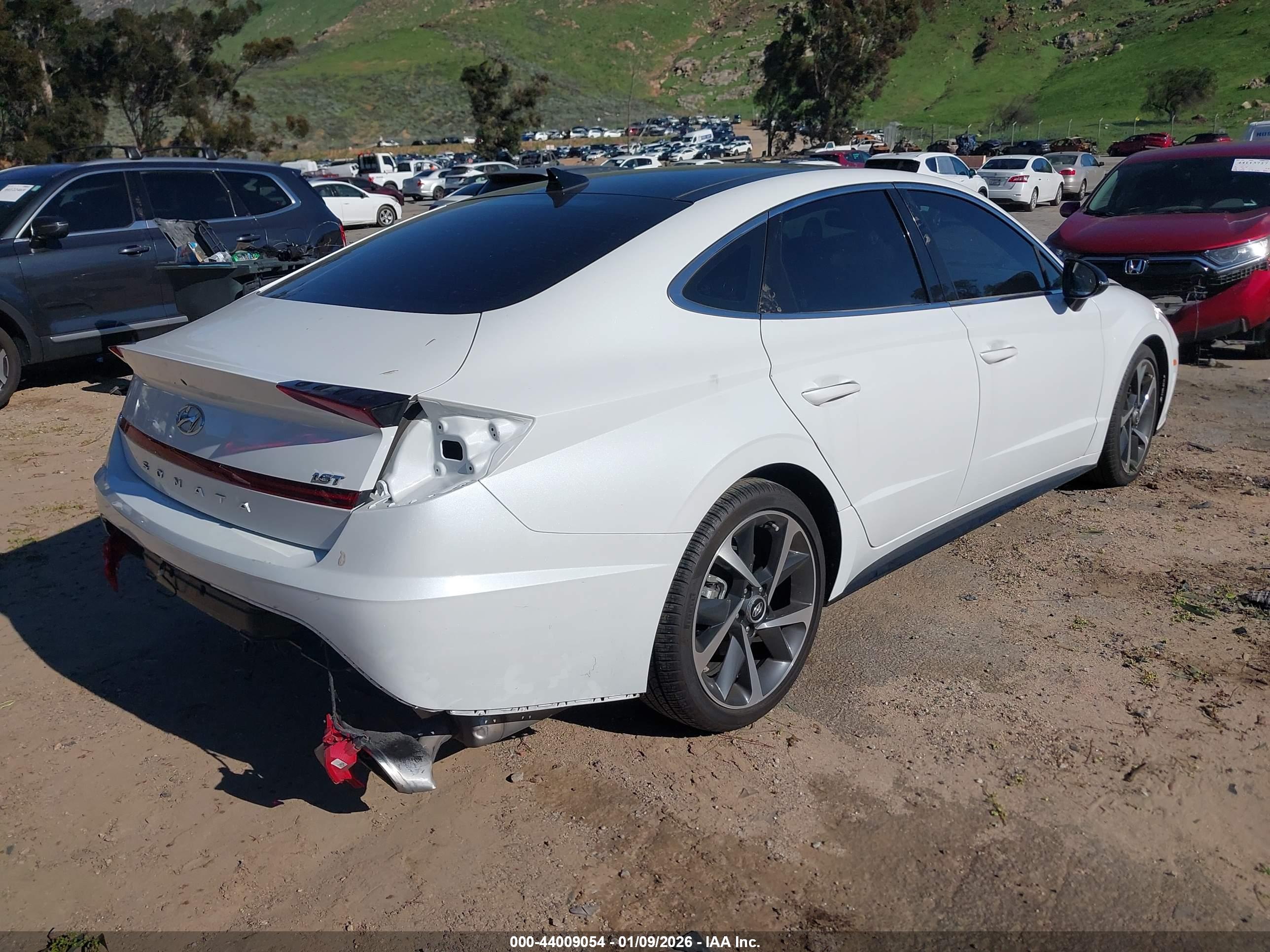 HYUNDAI SONATA image 4