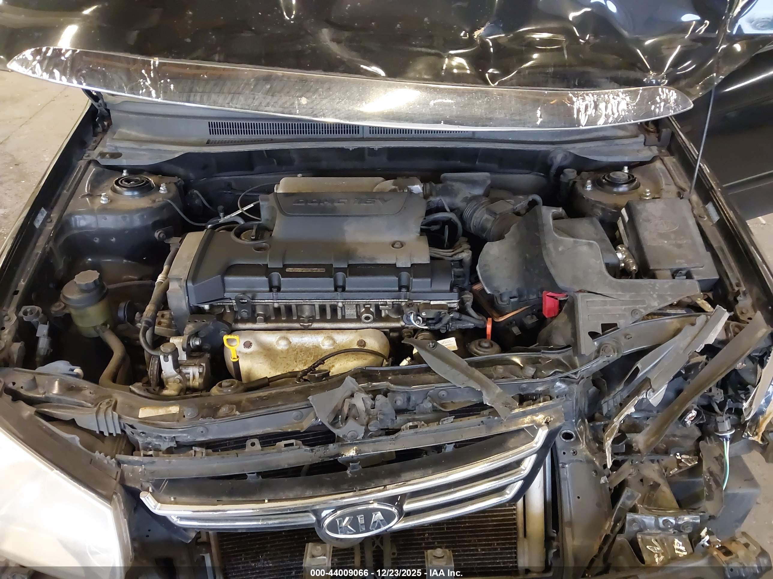 KIA SPECTRA image 10