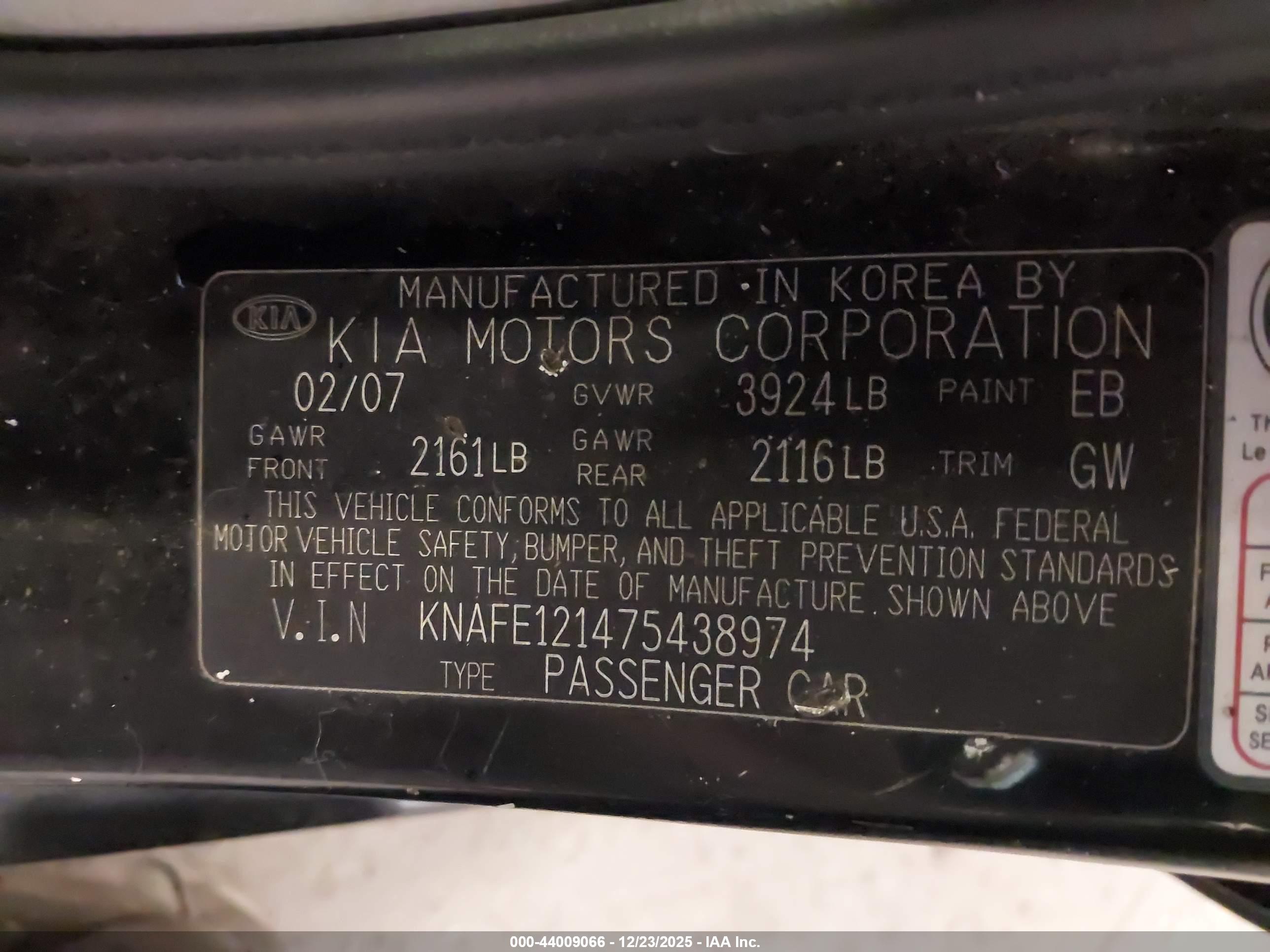 KIA SPECTRA image 9