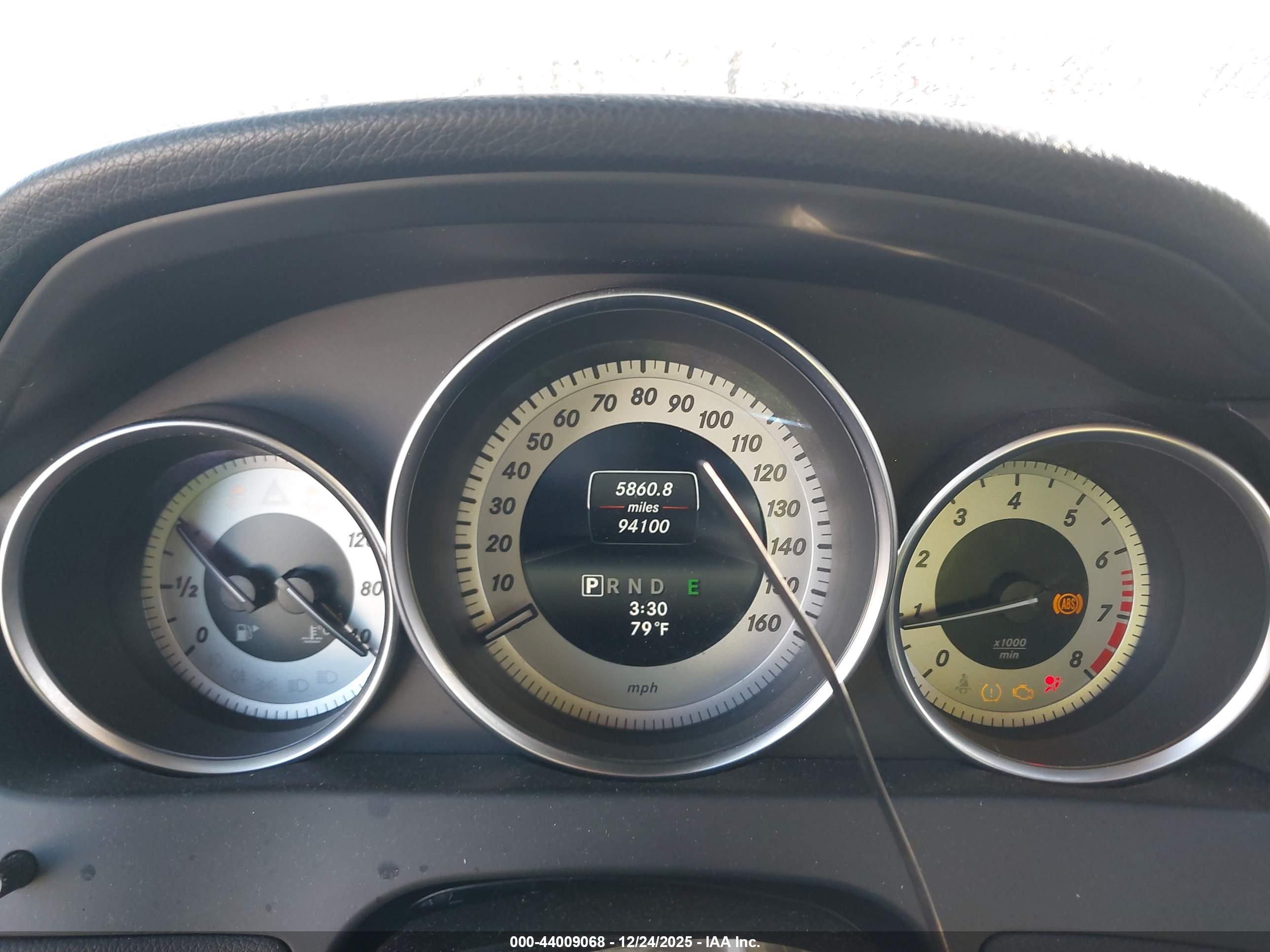 MERCEDES-BENZ C-CLASS image 7