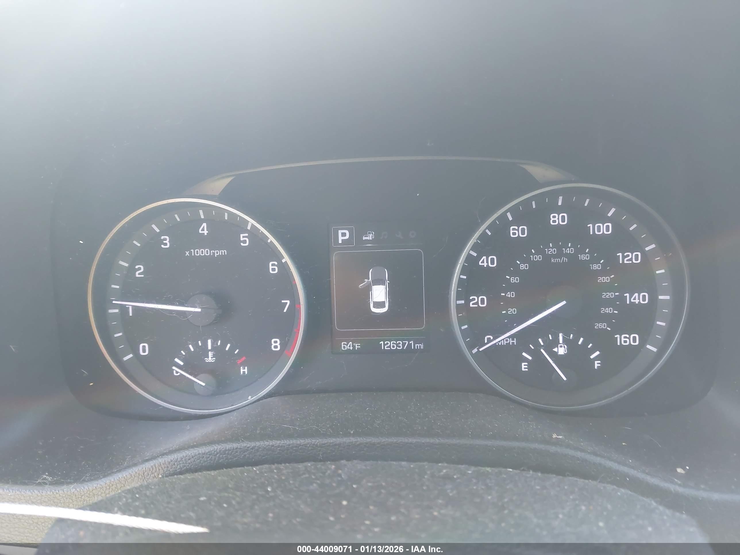 HYUNDAI ELANTRA image 7