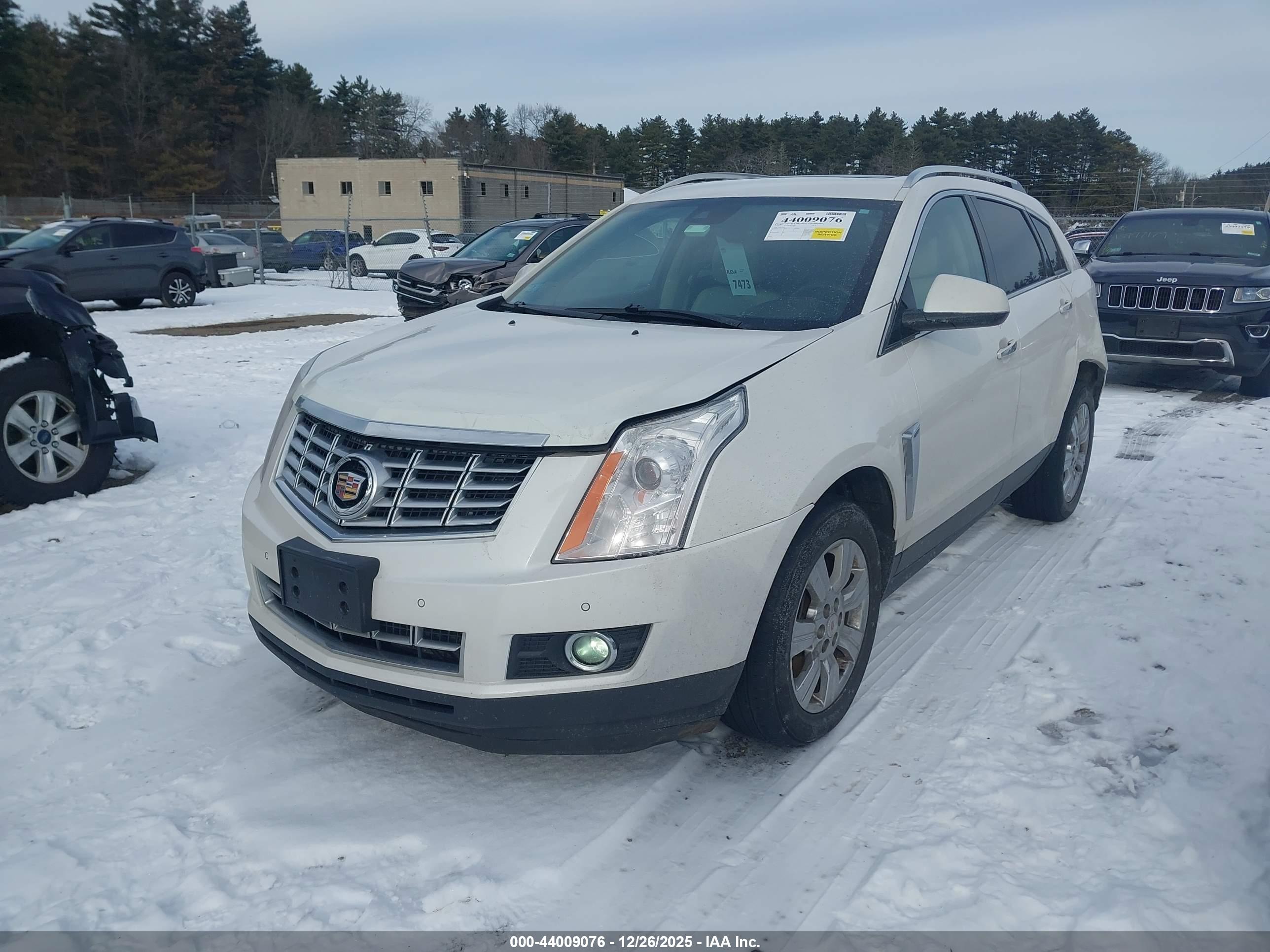 CADILLAC SRX image 2