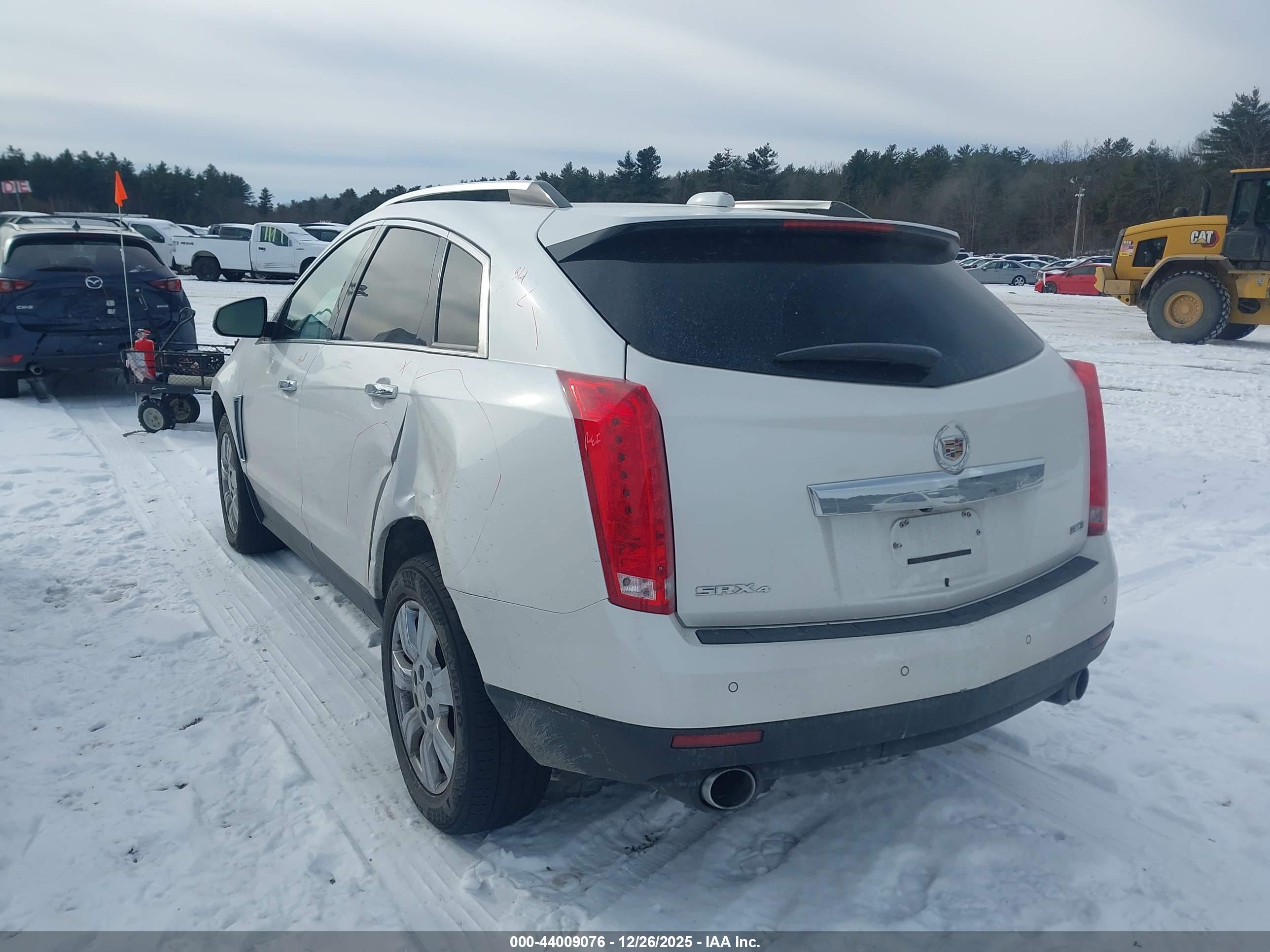 CADILLAC SRX image 3