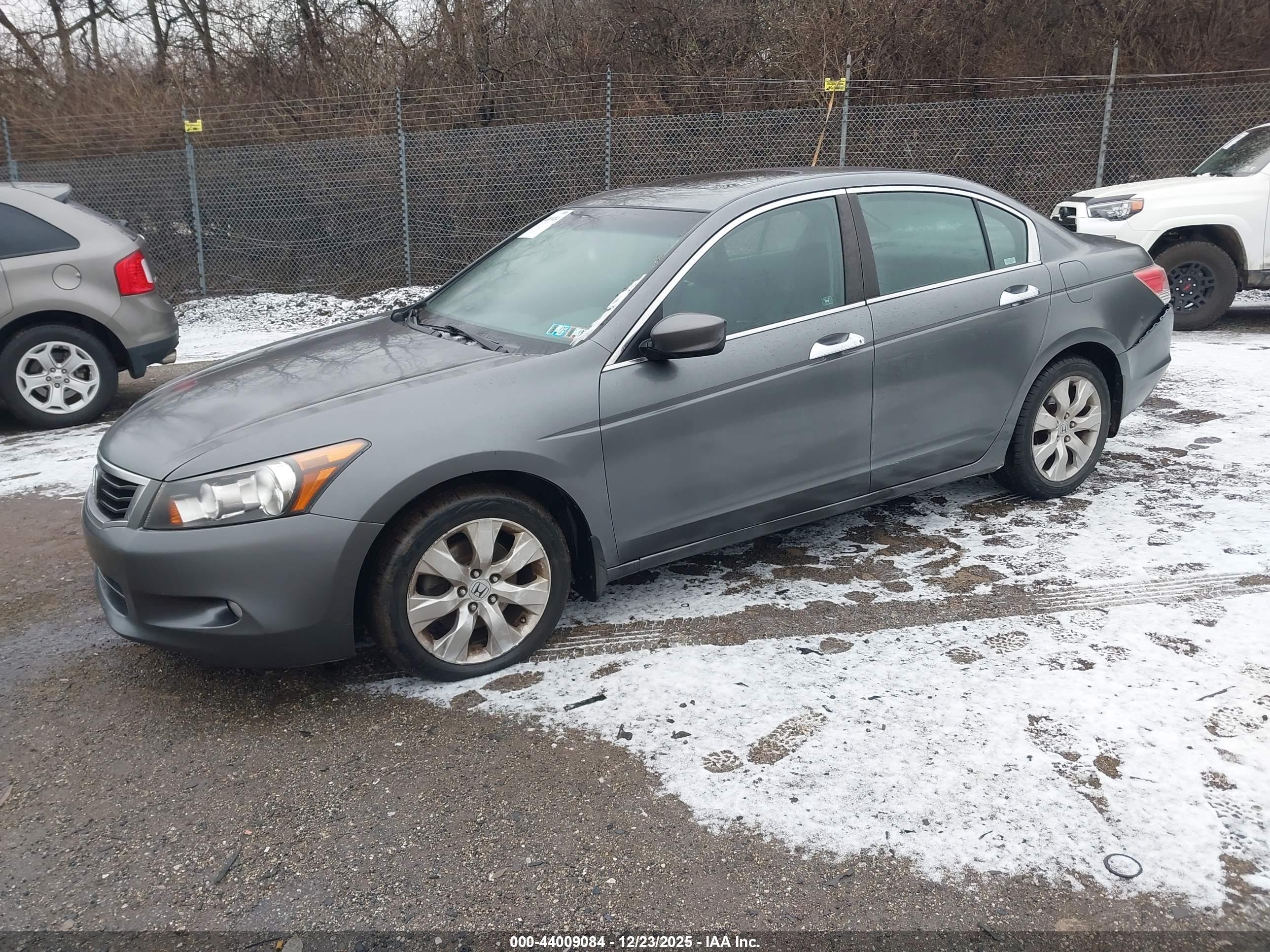 HONDA ACCORD image 2