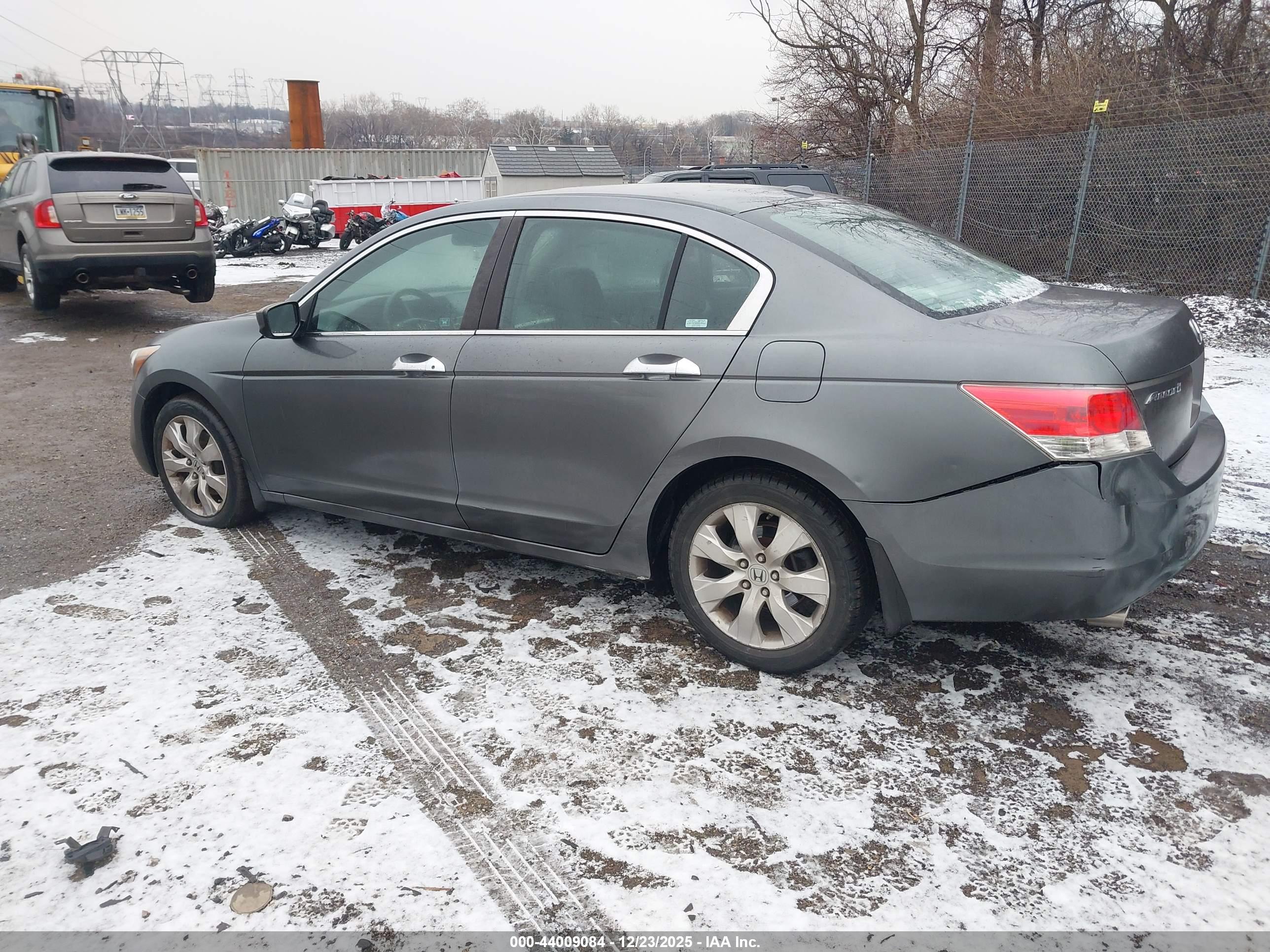 HONDA ACCORD image 3