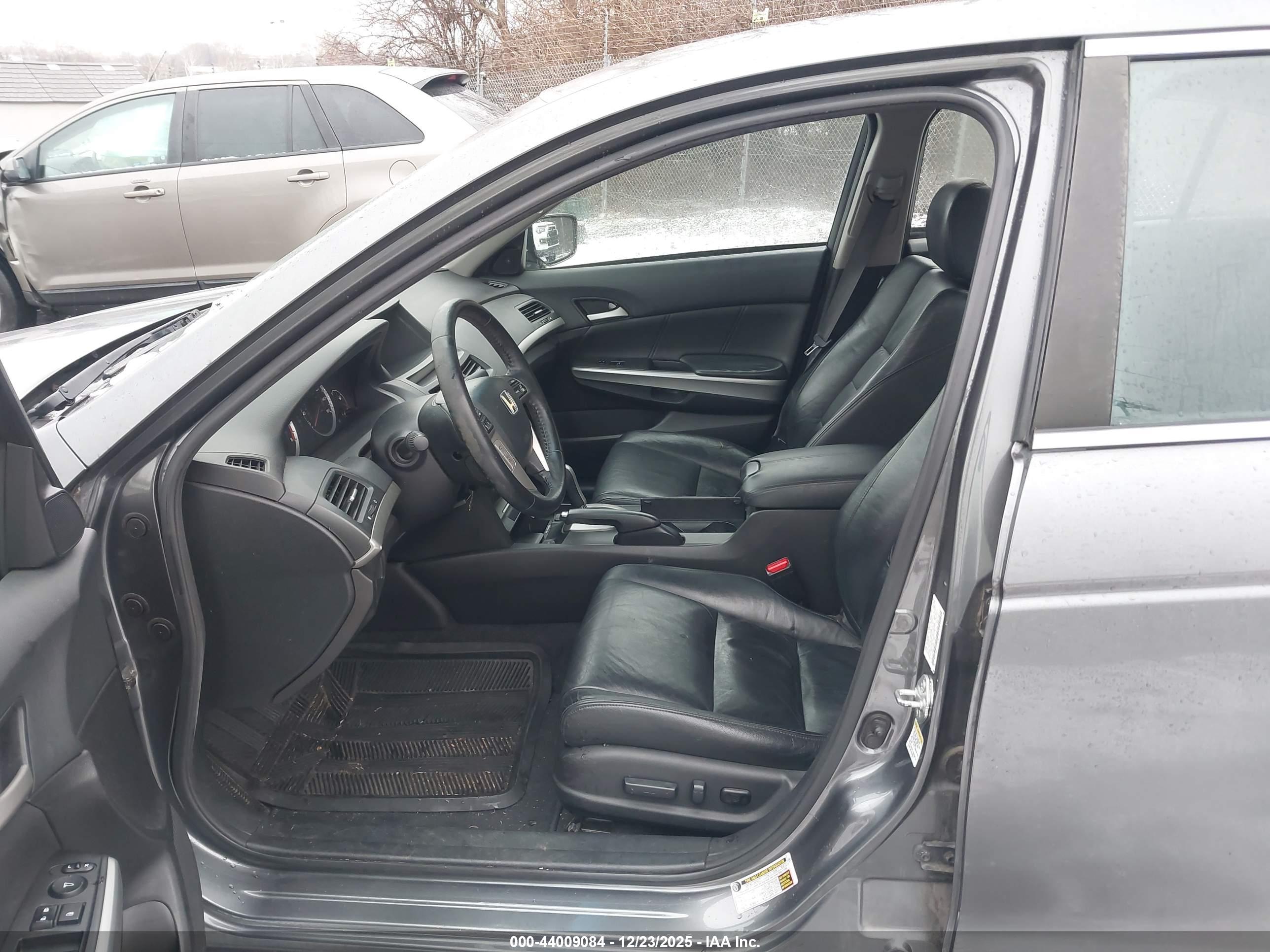 HONDA ACCORD image 5