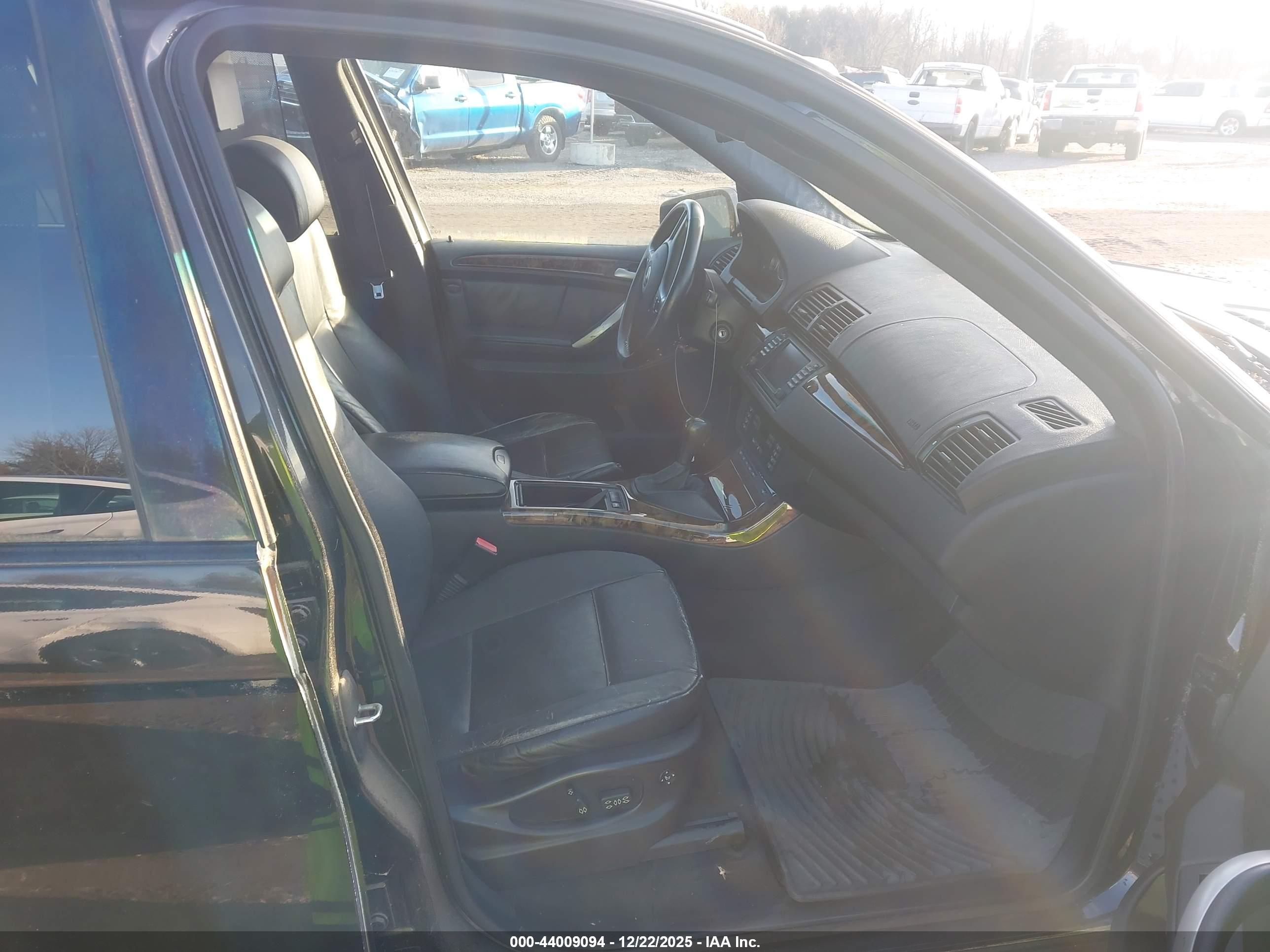 BMW X5 image 8