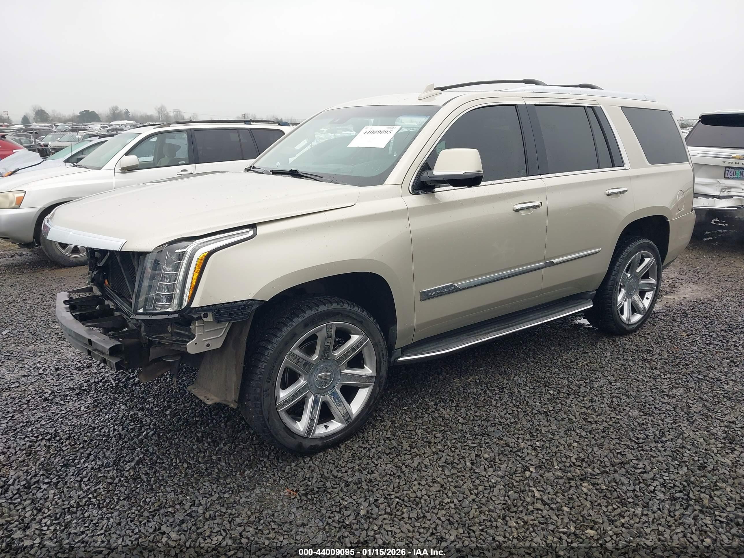 CADILLAC ESCALADE image 2
