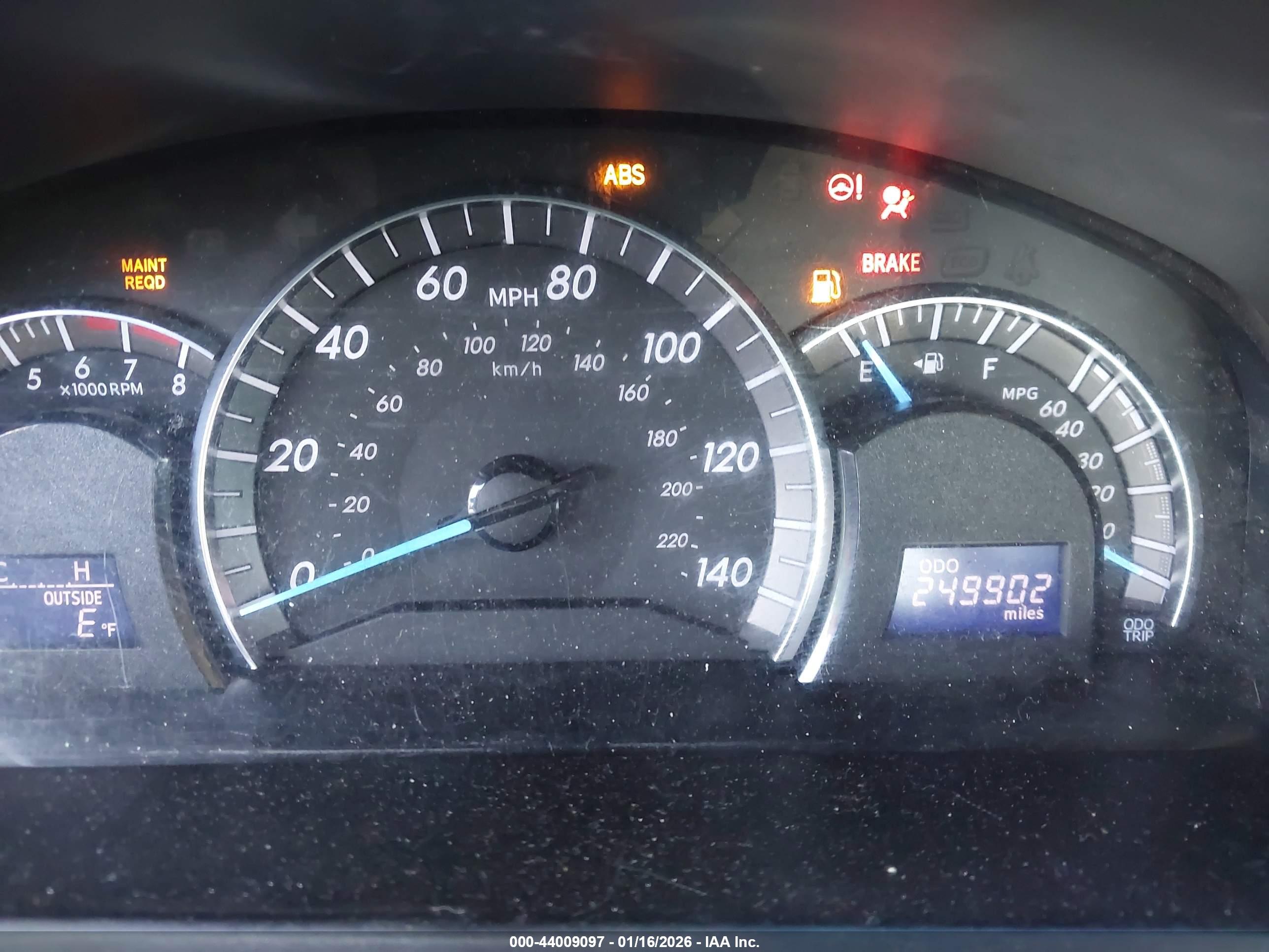 TOYOTA CAMRY image 7