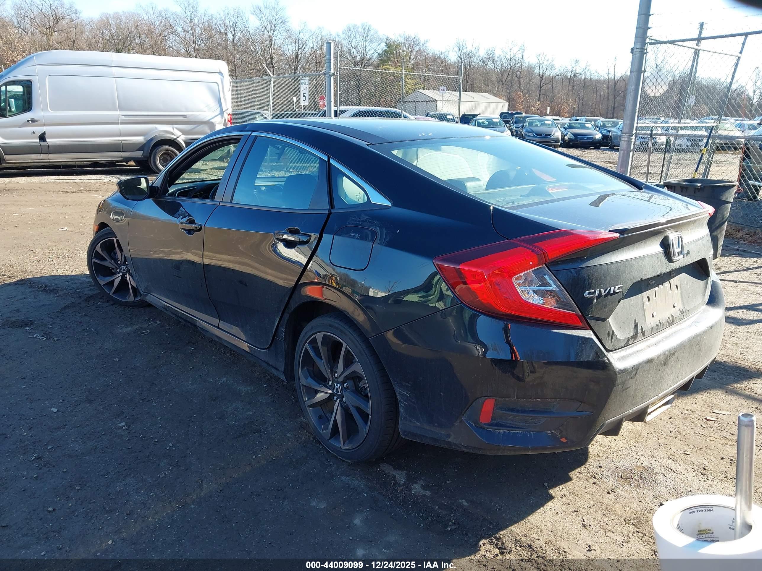 HONDA CIVIC image 3