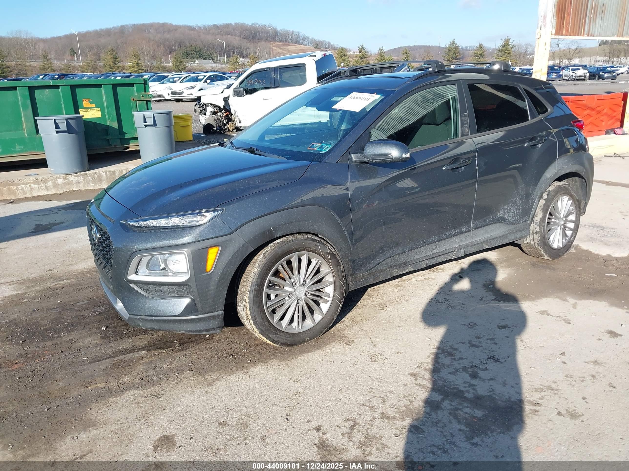 HYUNDAI KONA image 2