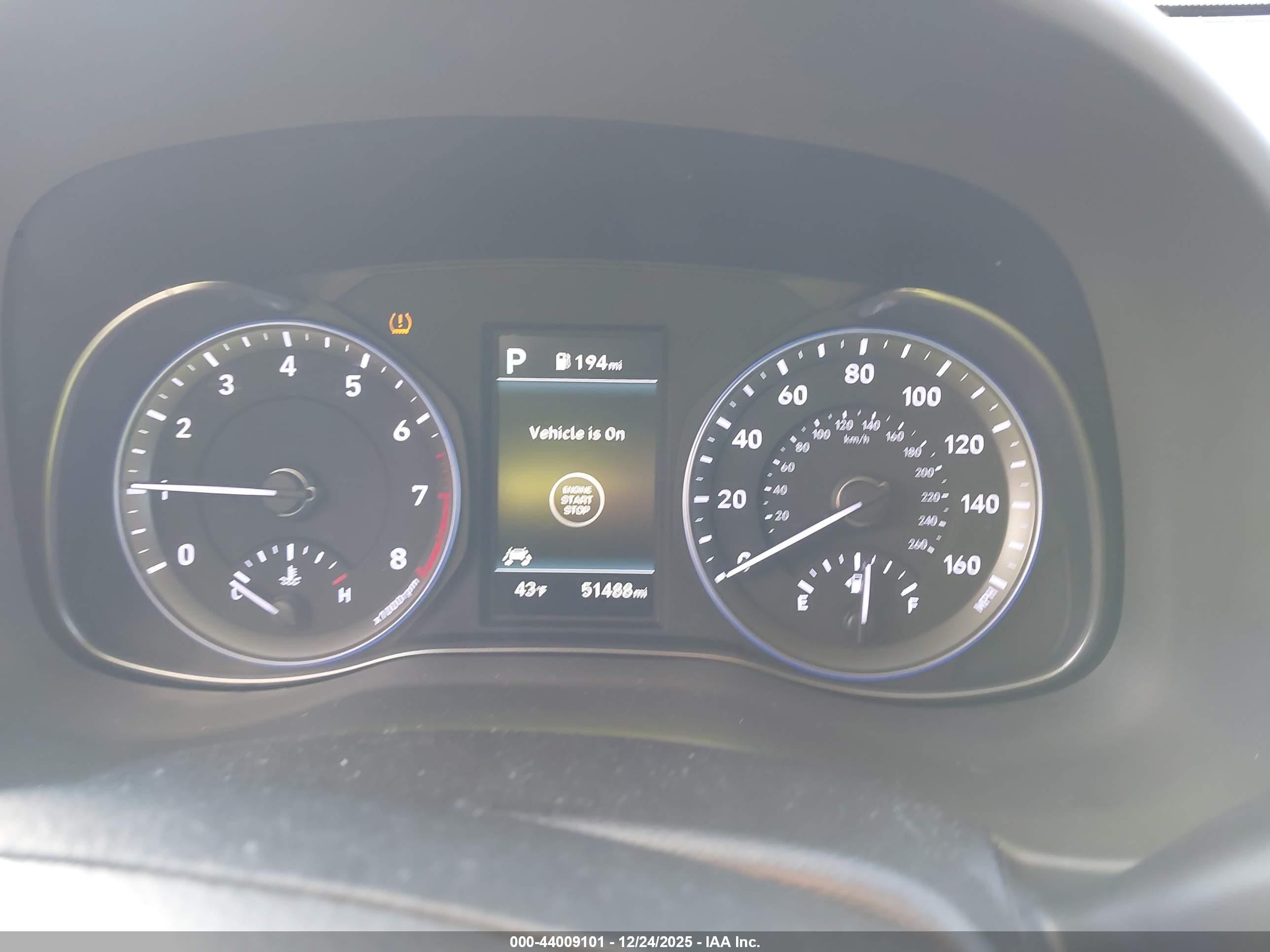 HYUNDAI KONA image 7