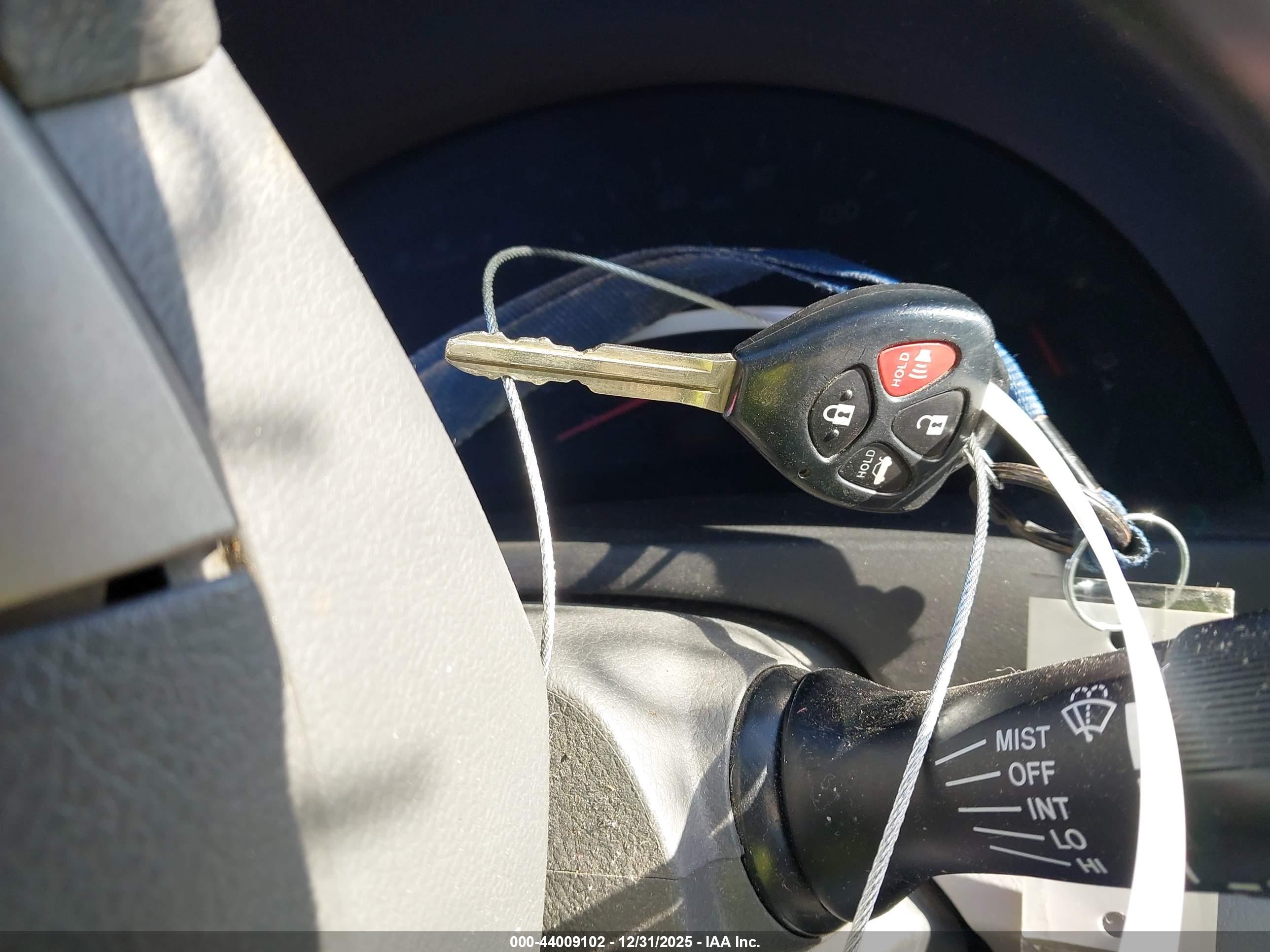 TOYOTA CAMRY image 11