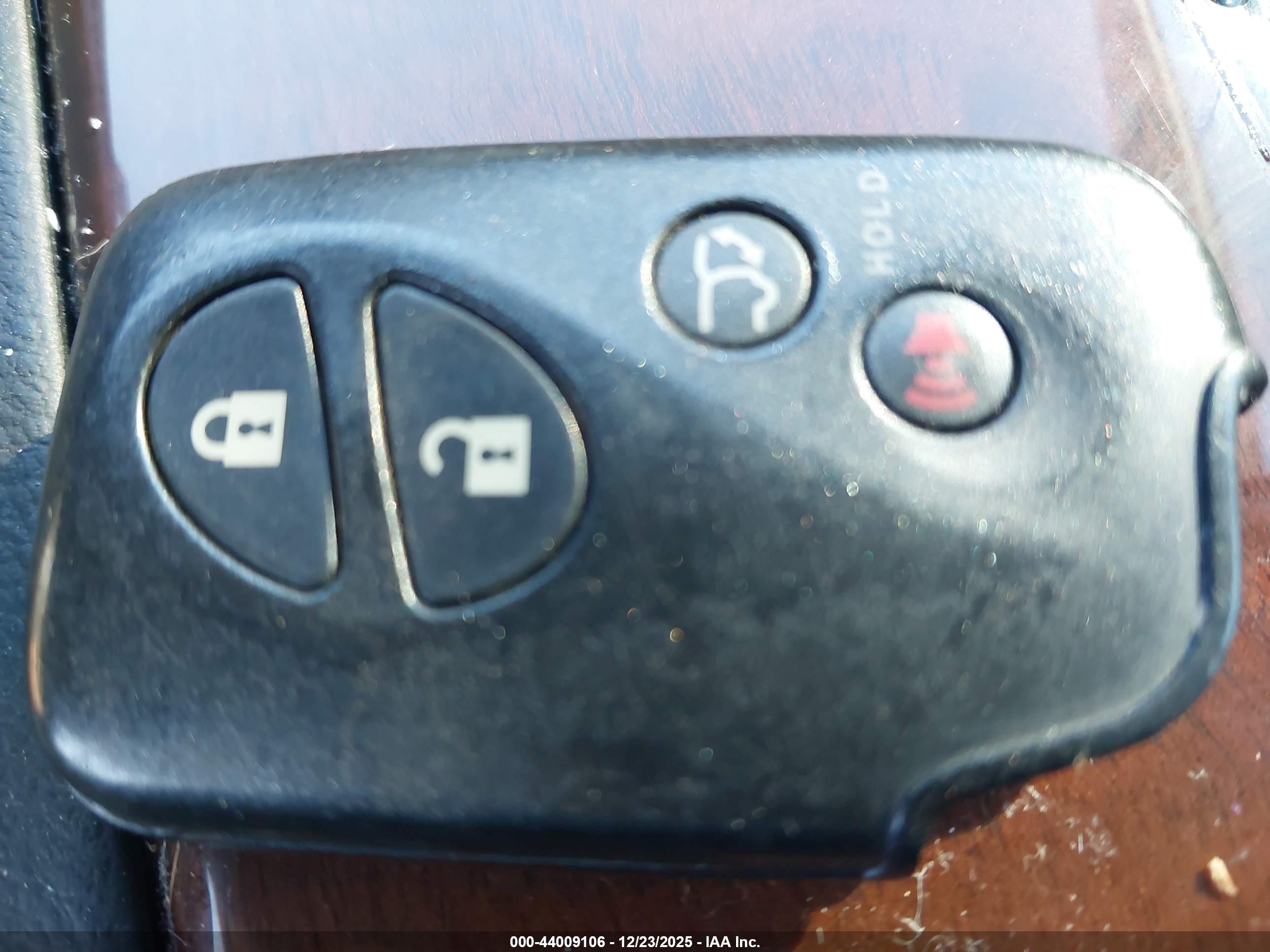 LEXUS RX image 11