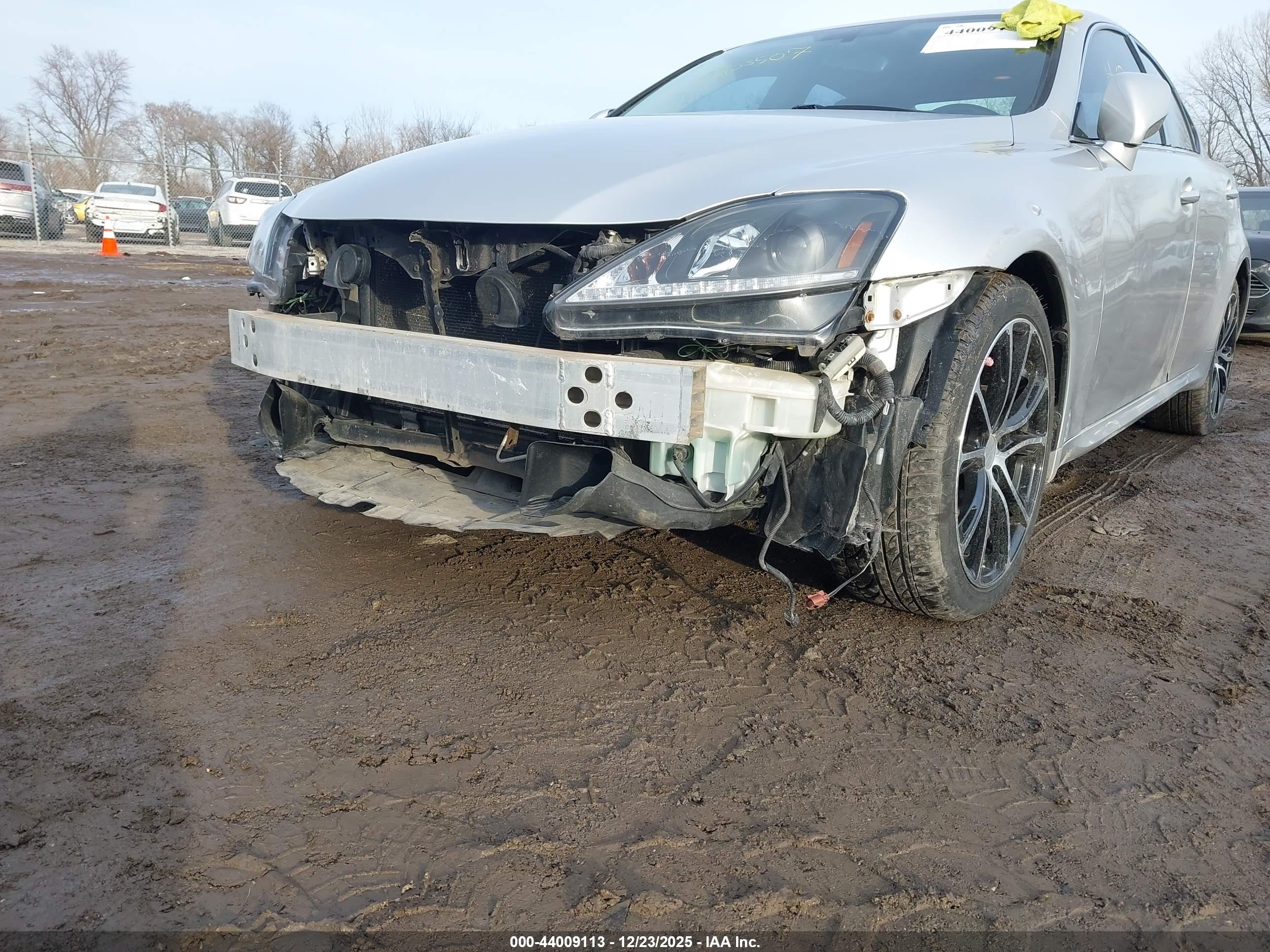 LEXUS IS image 6