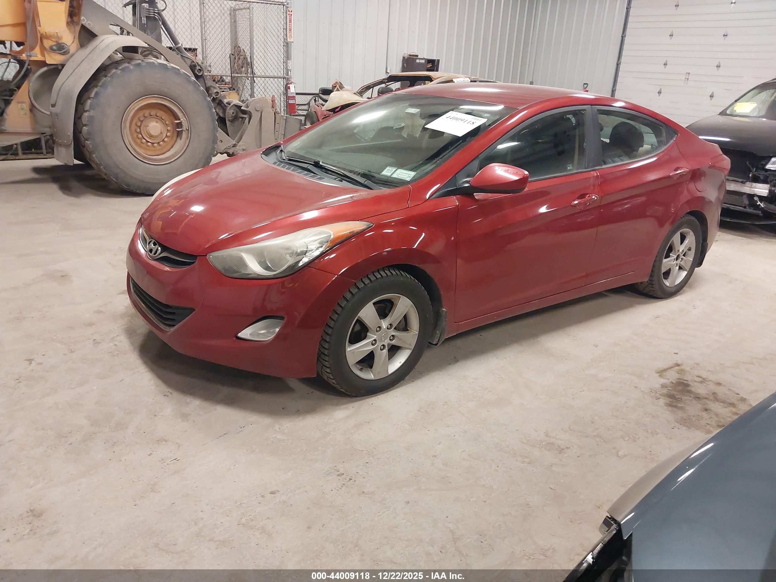 HYUNDAI ELANTRA image 2
