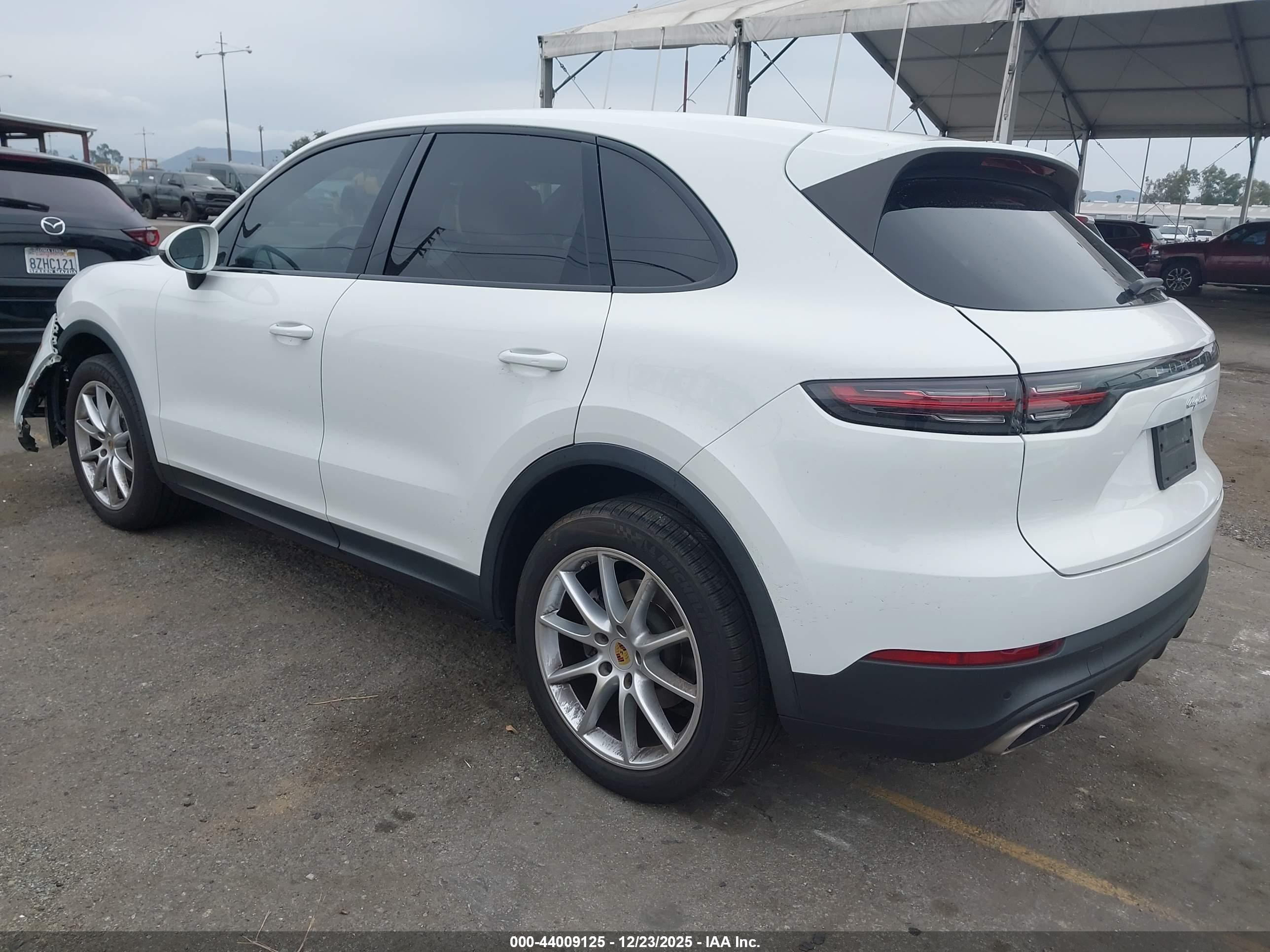 PORSCHE CAYENNE image 3