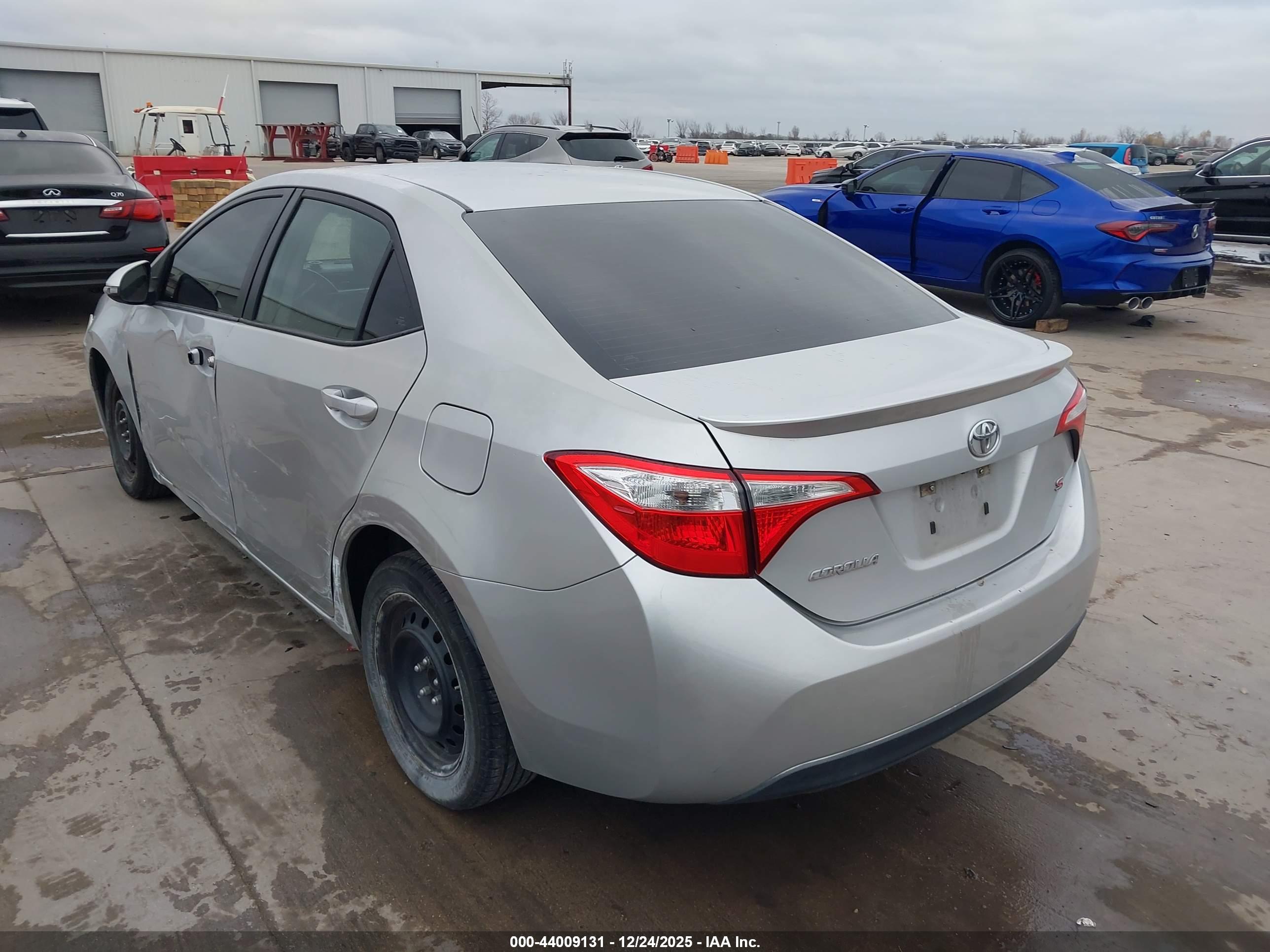 TOYOTA COROLLA image 3