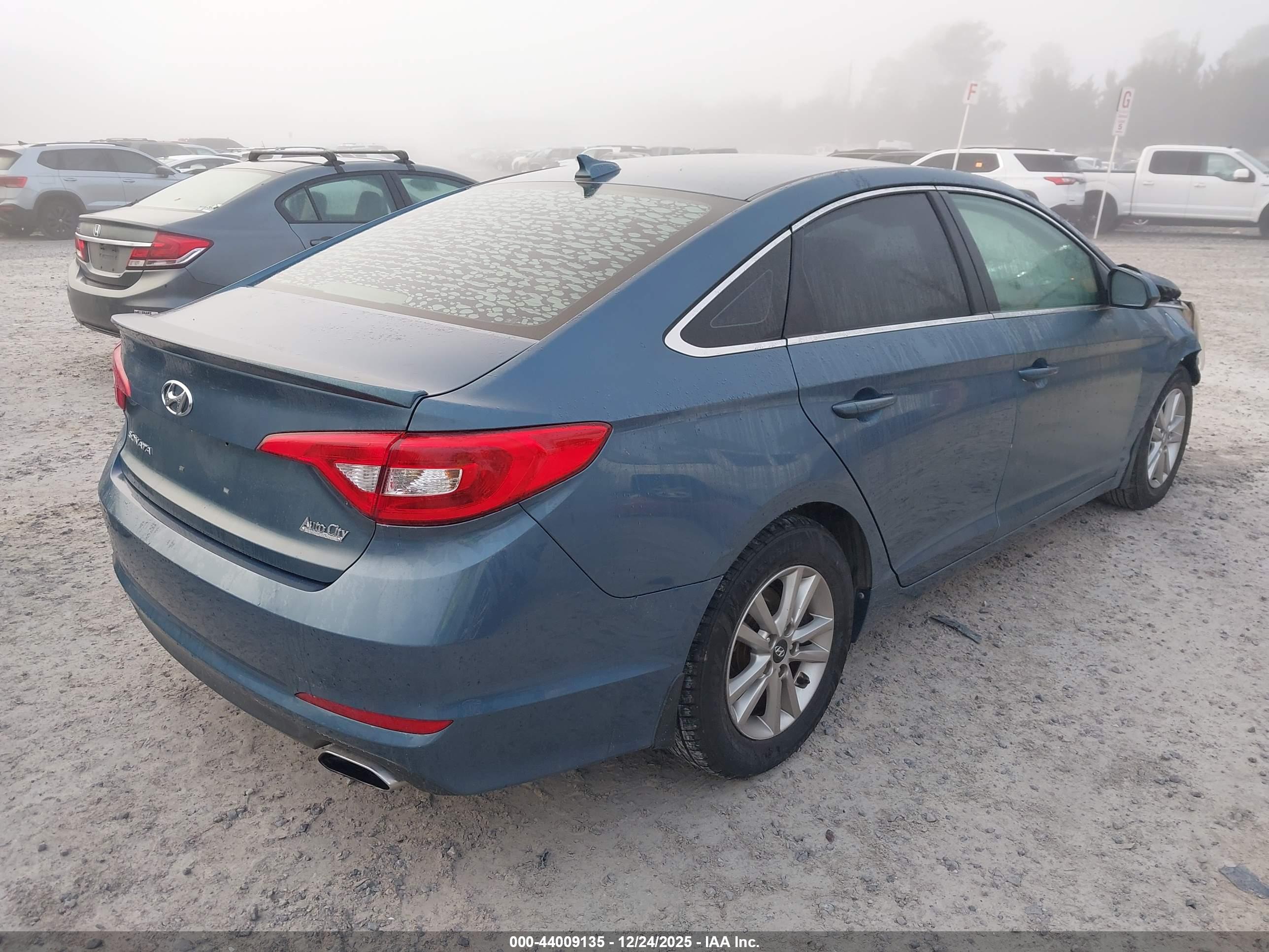 HYUNDAI SONATA image 4