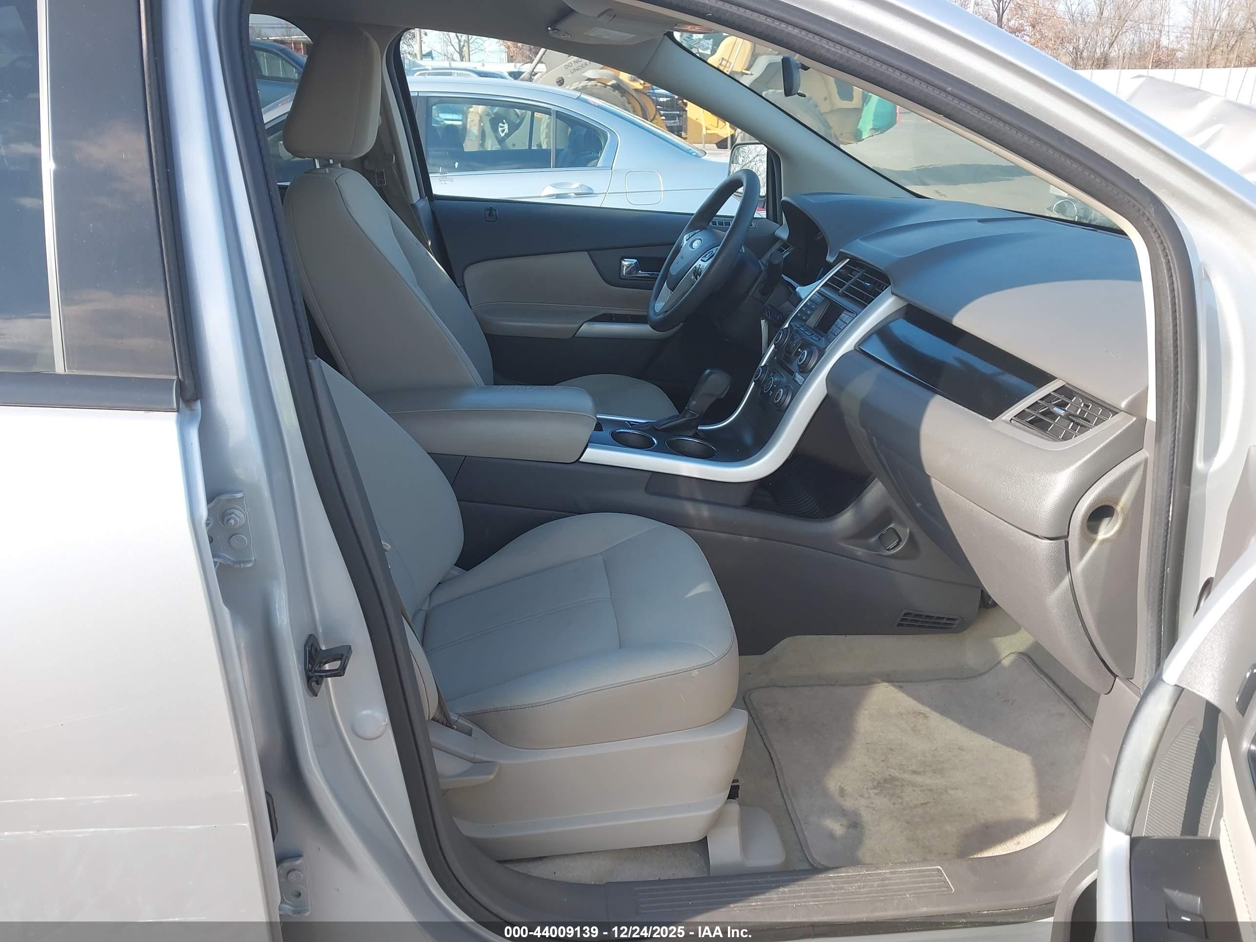 FORD EDGE image 5