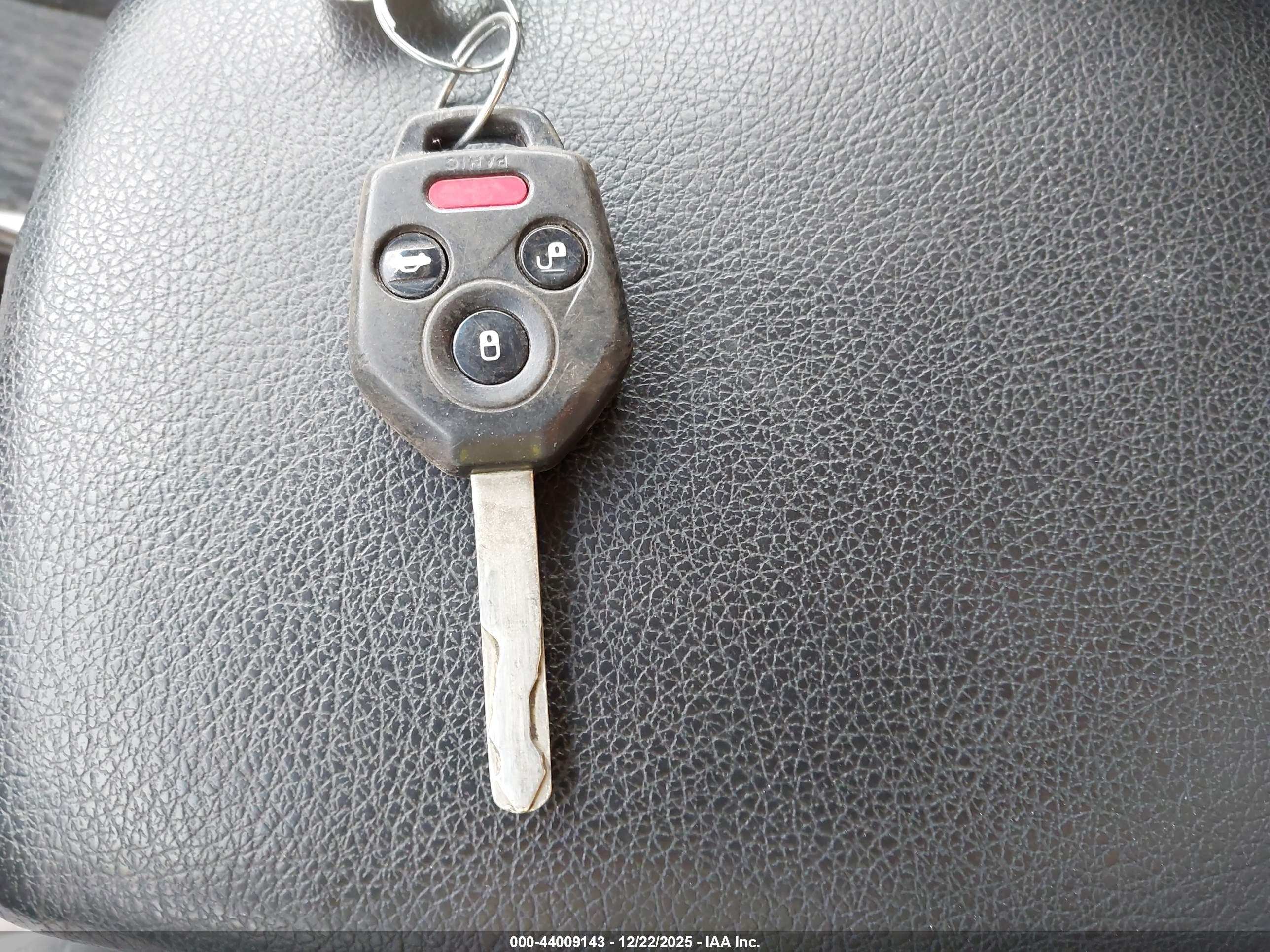 SUBARU OUTBACK image 11