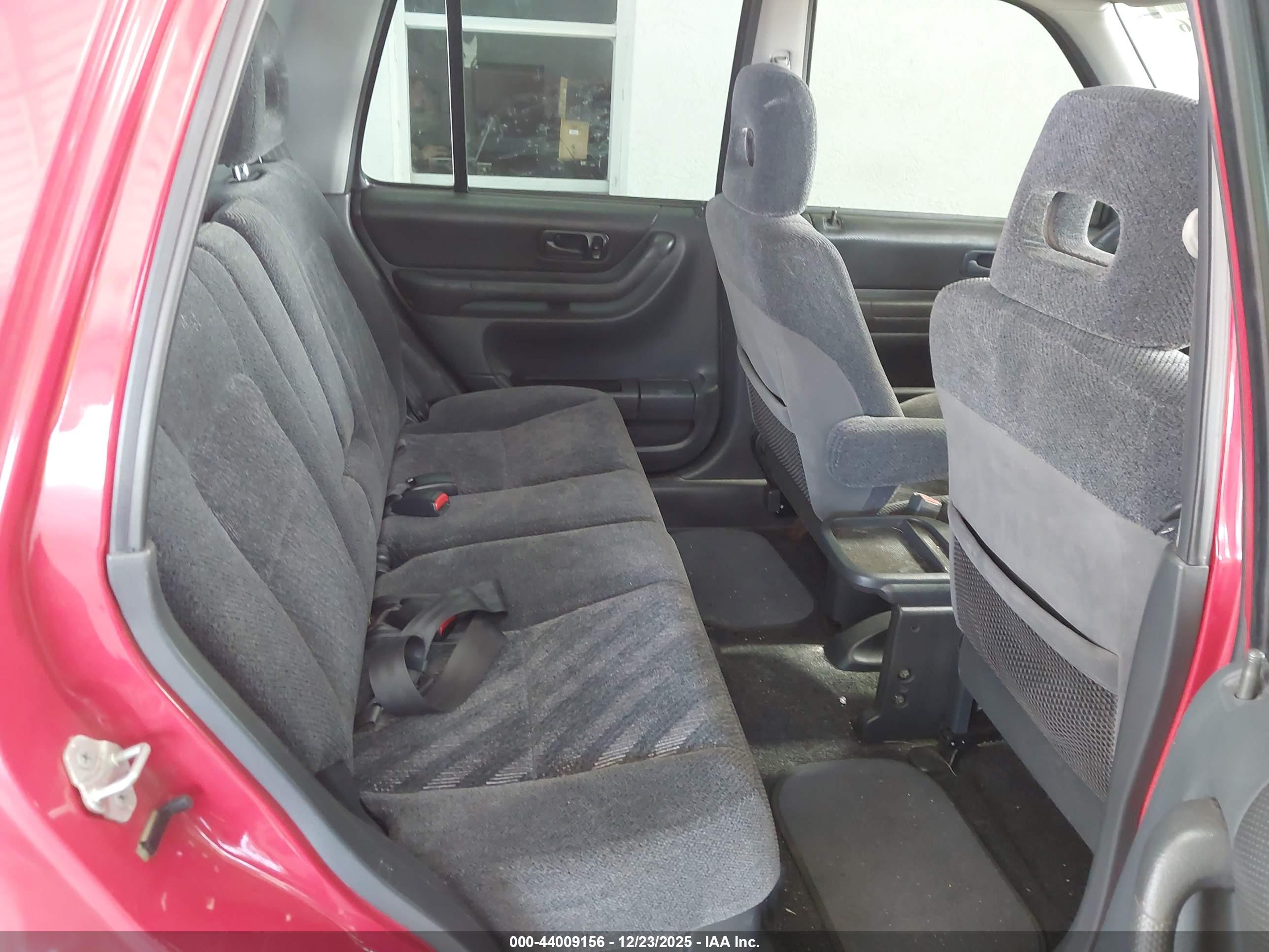 HONDA CR-V image 8