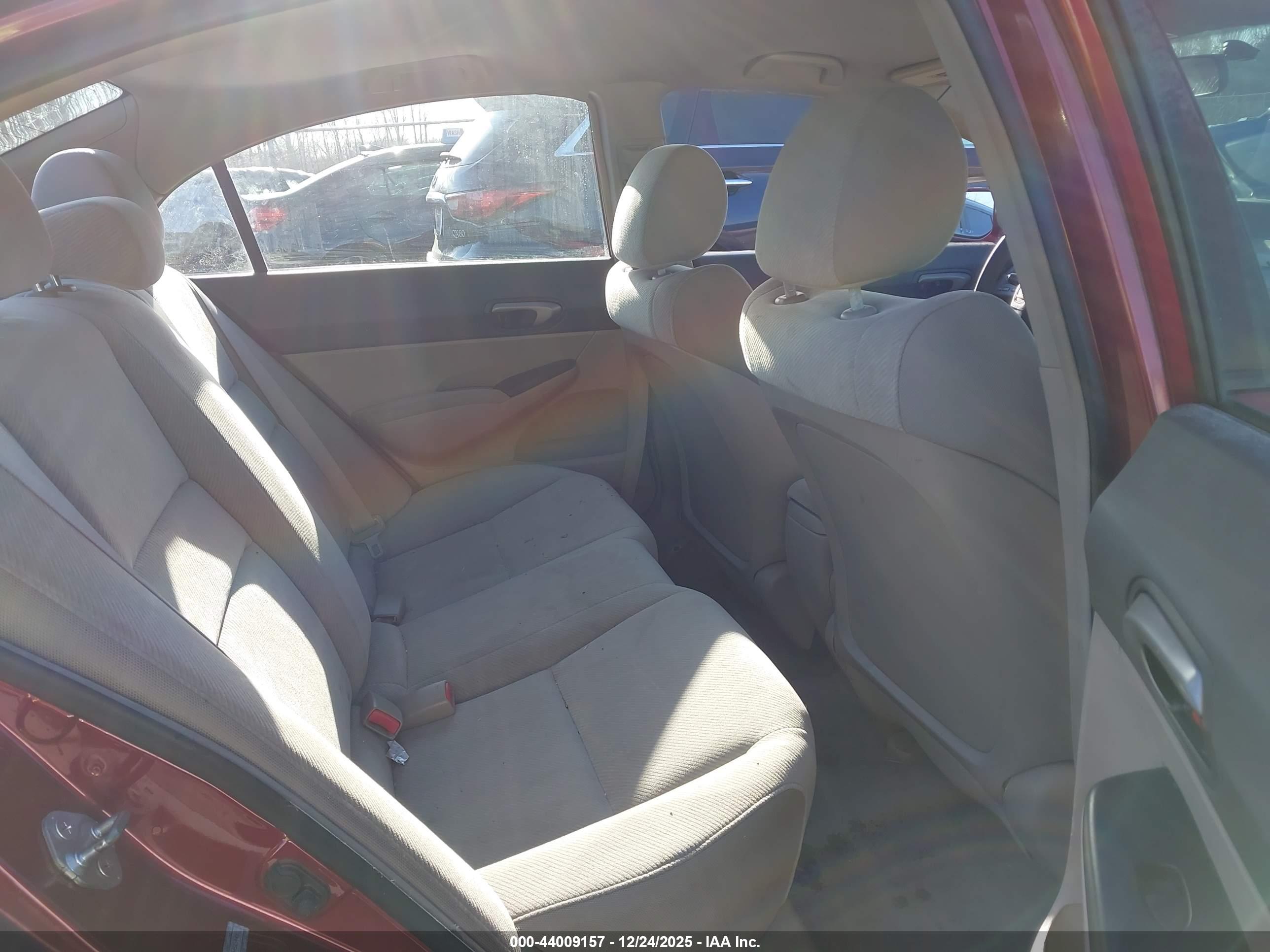 HONDA CIVIC image 8