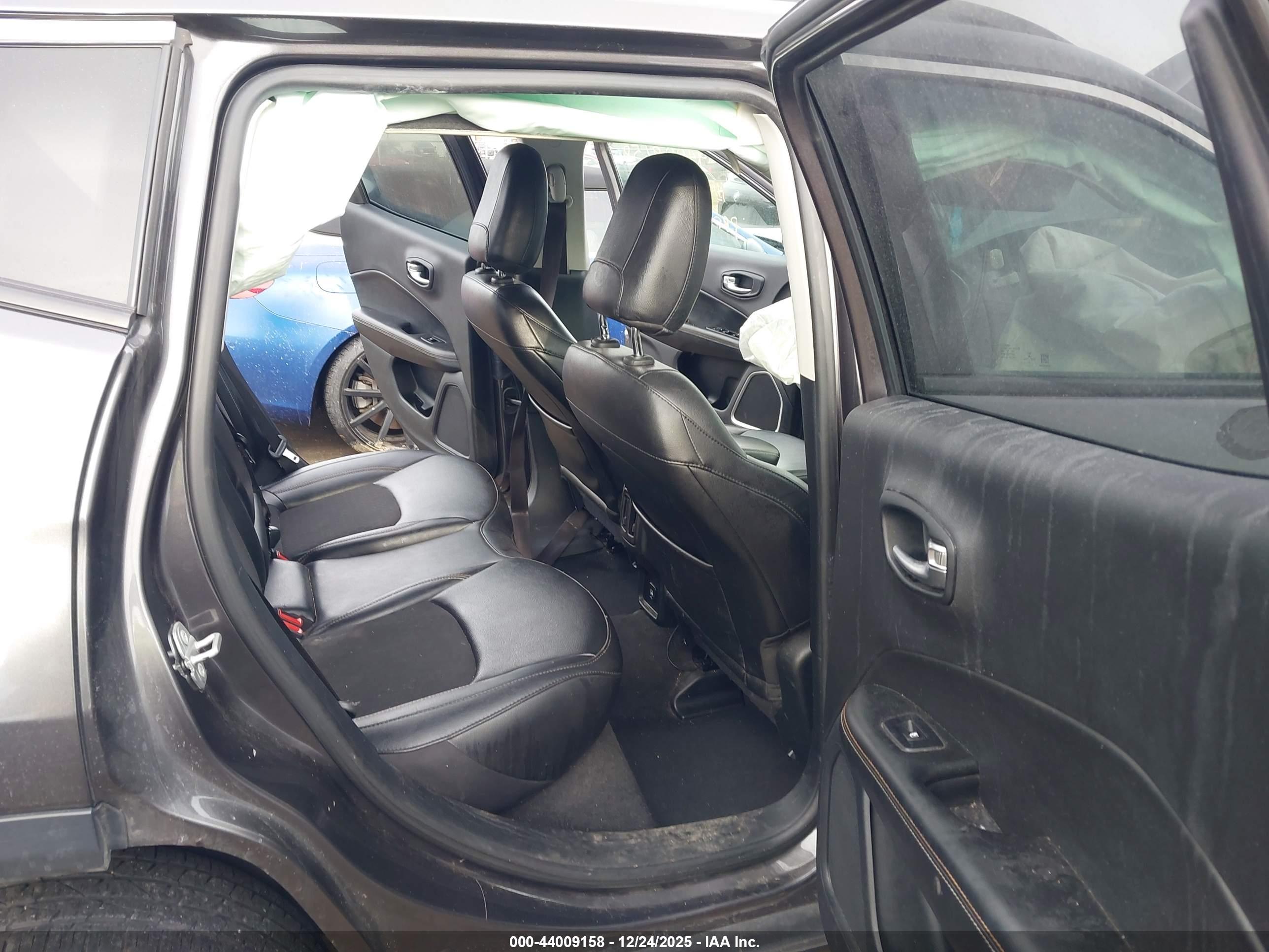 JEEP COMPASS image 8