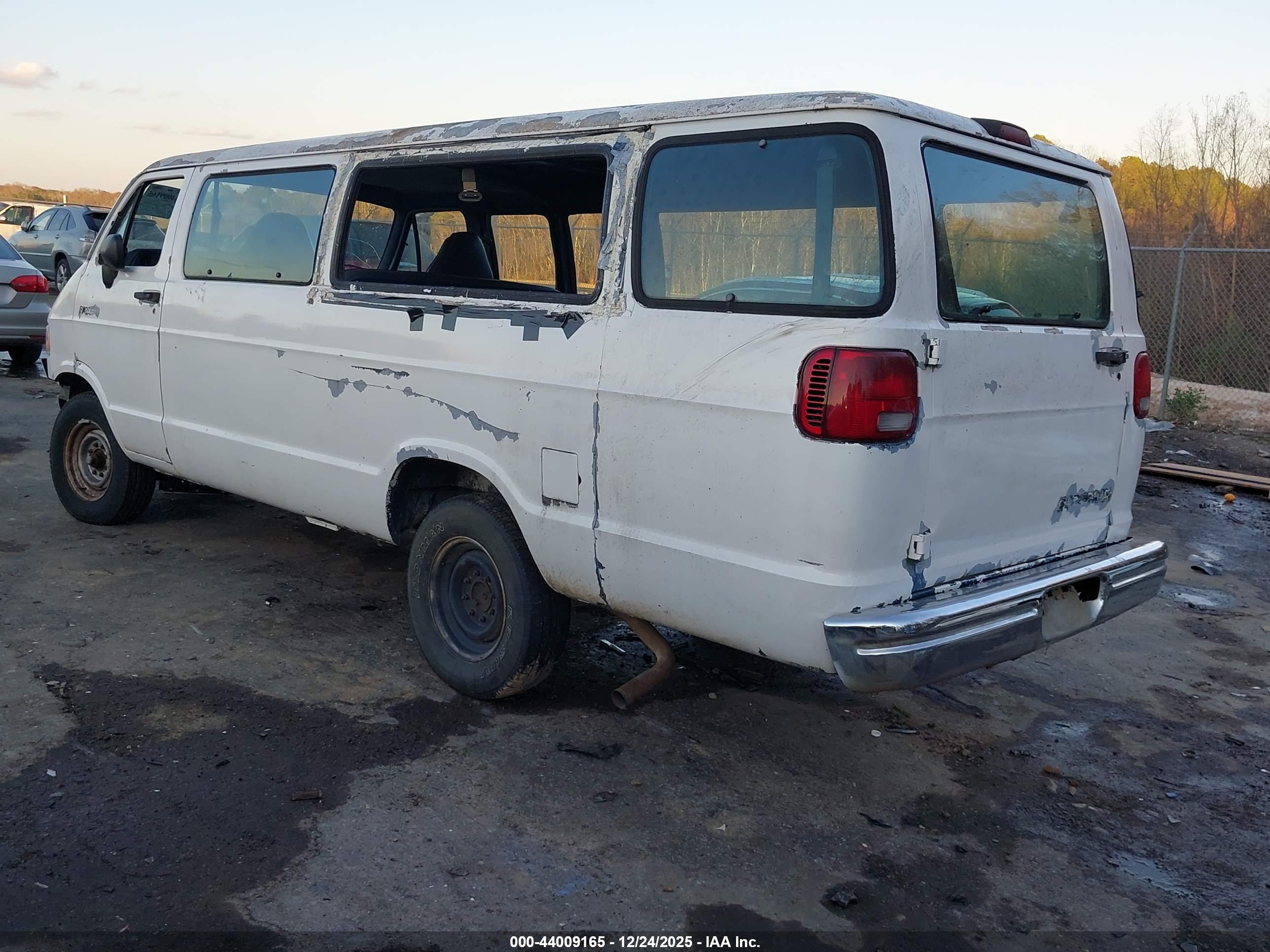 DODGE RAM image 3