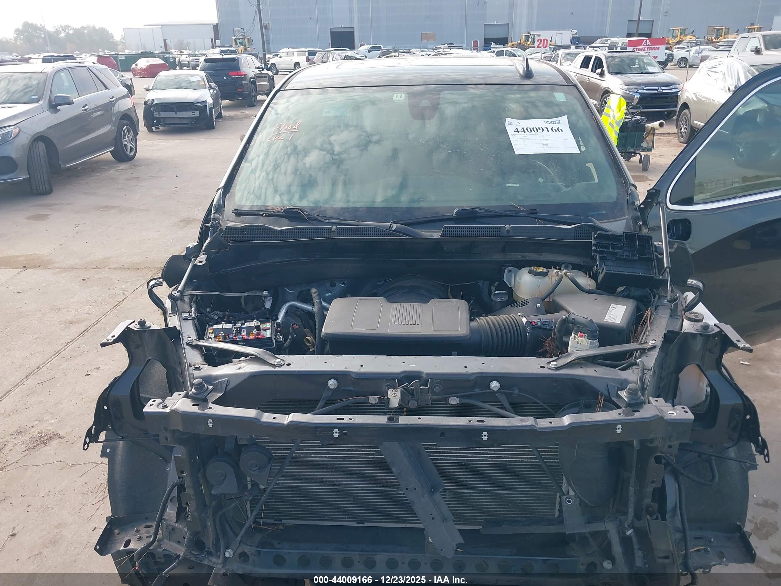 GMC SIERRA image 10