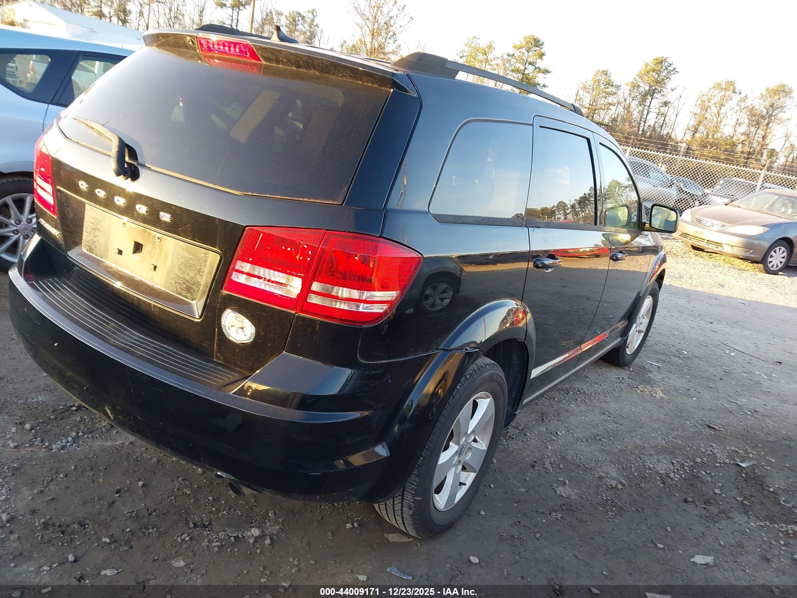 DODGE JOURNEY image 4