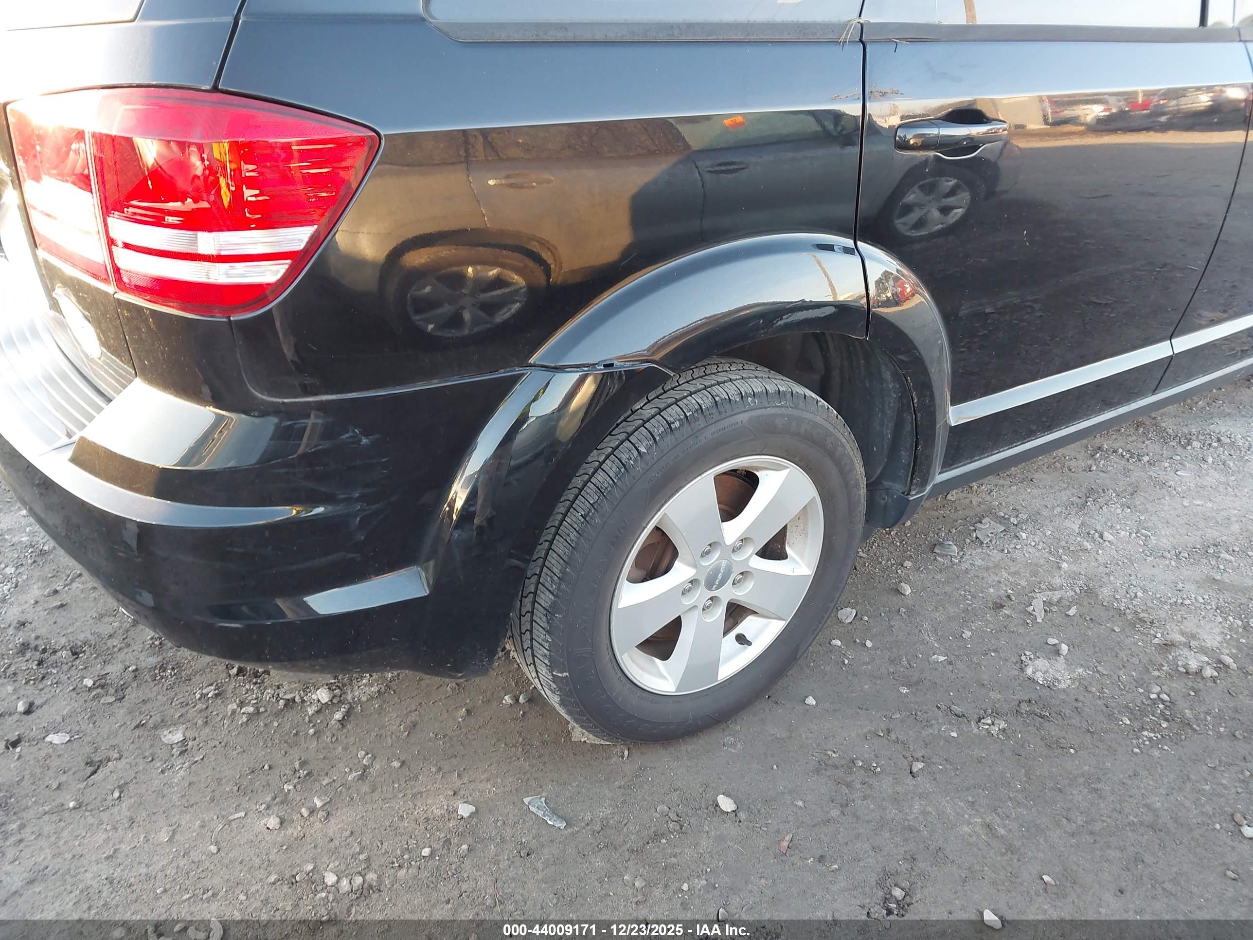 DODGE JOURNEY image 6