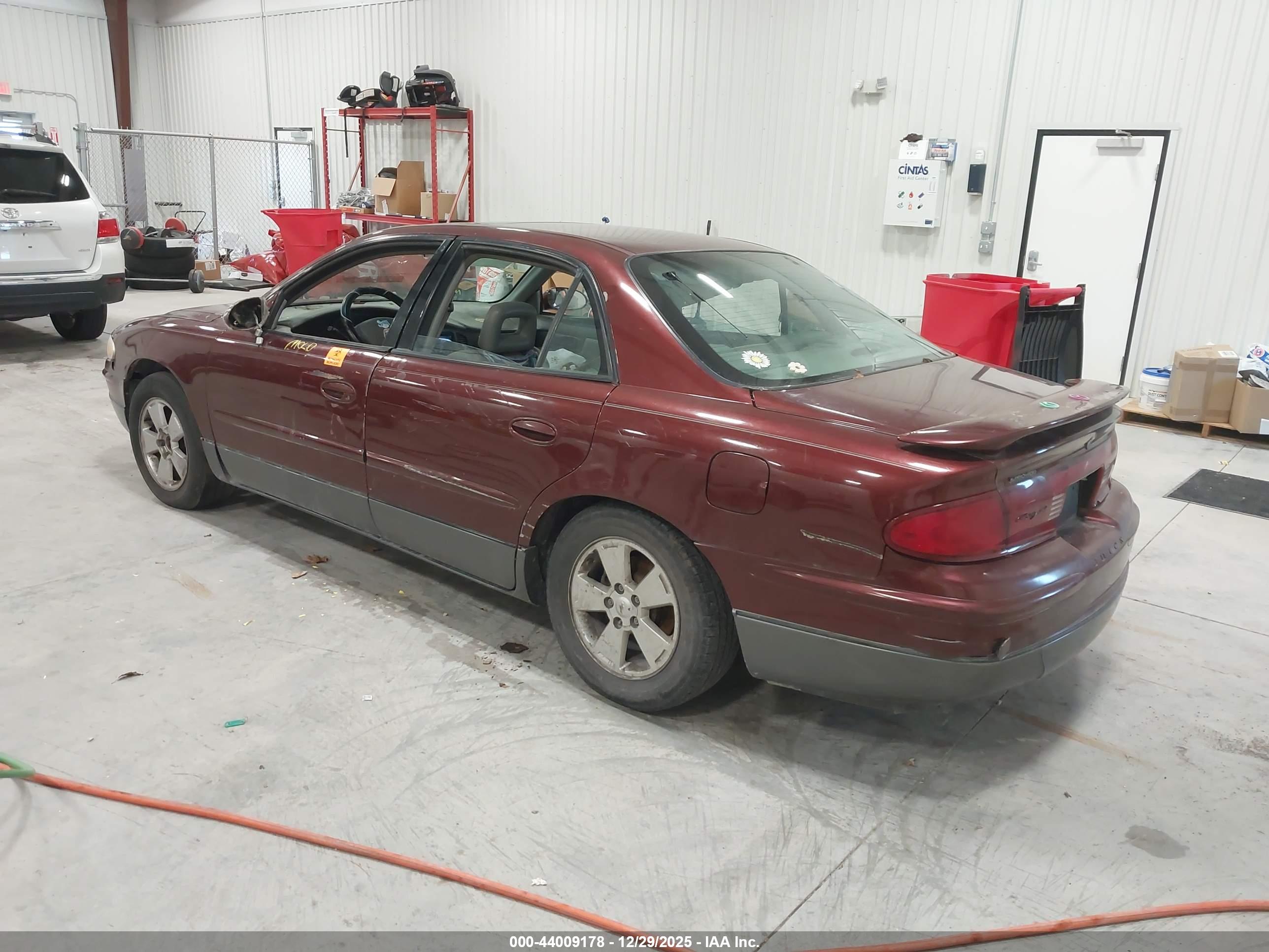 BUICK REGAL image 3