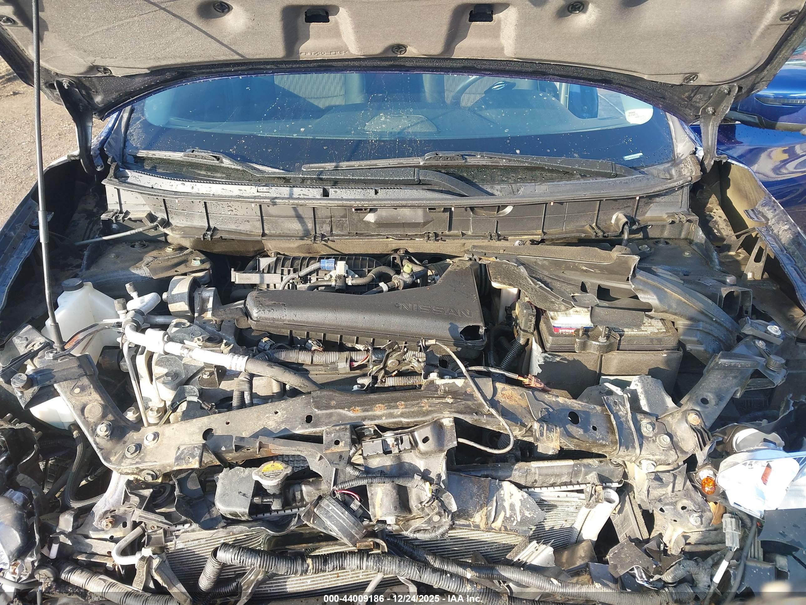 NISSAN ROGUE image 10