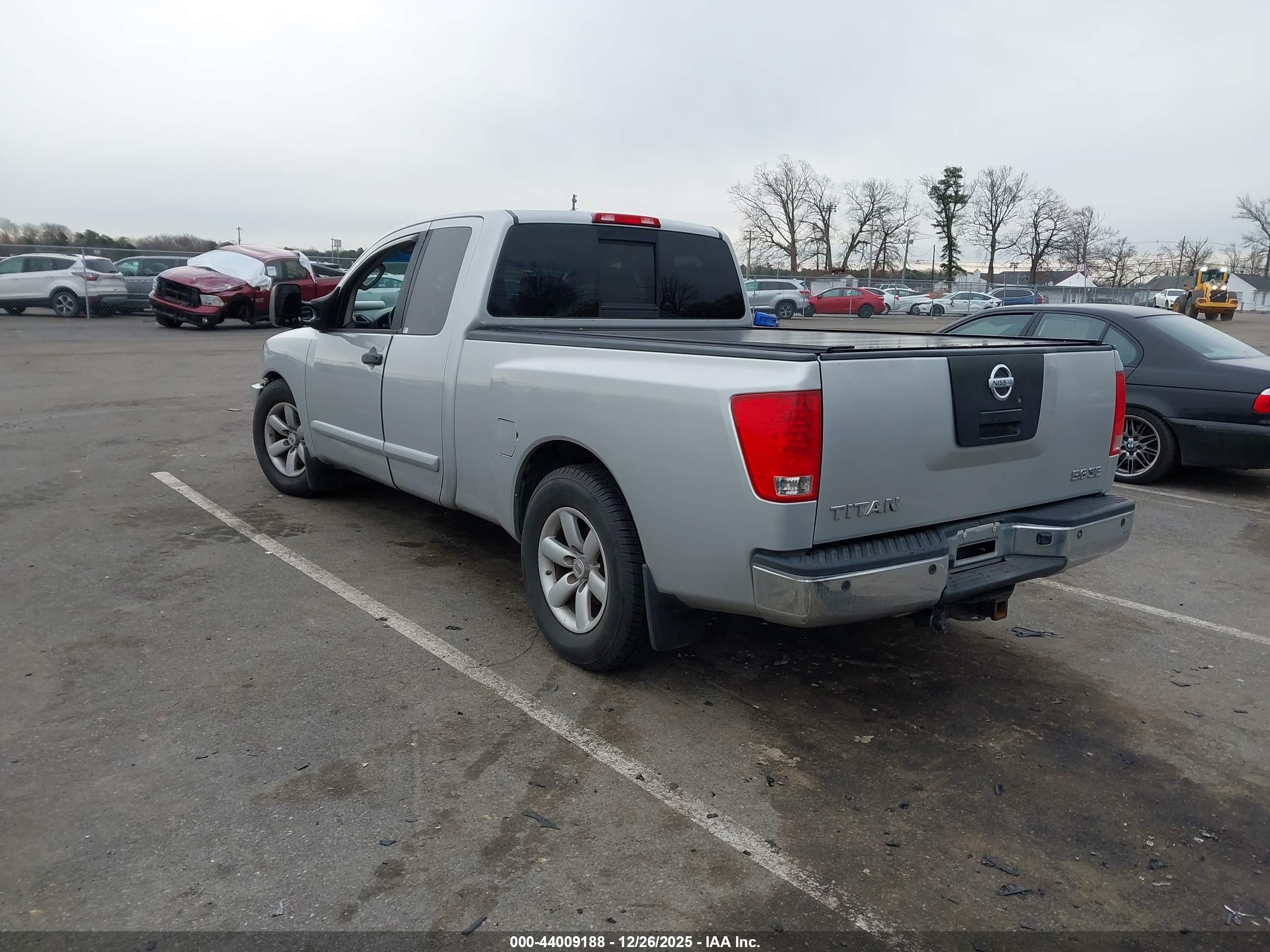 NISSAN TITAN image 3