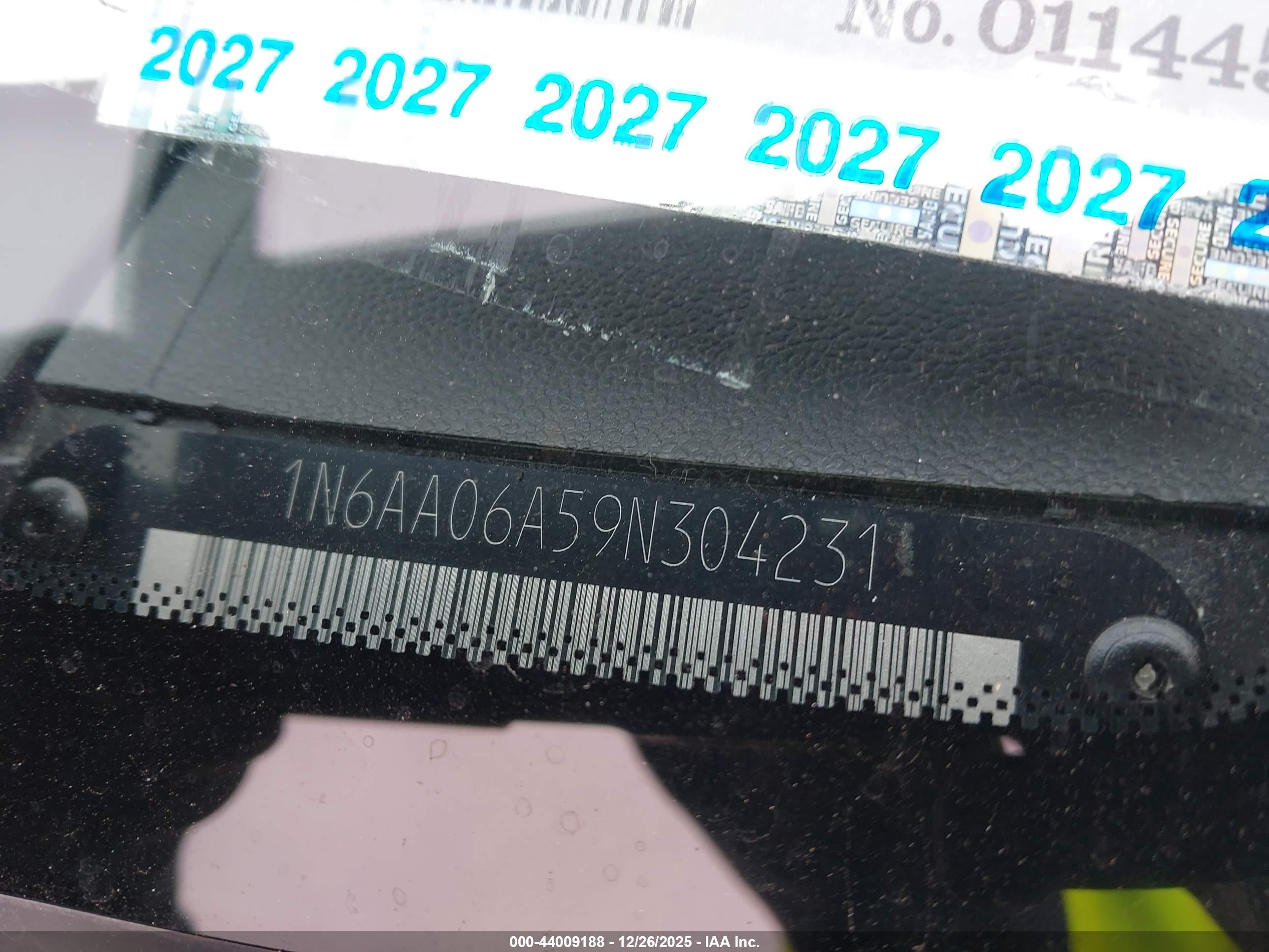 NISSAN TITAN image 9
